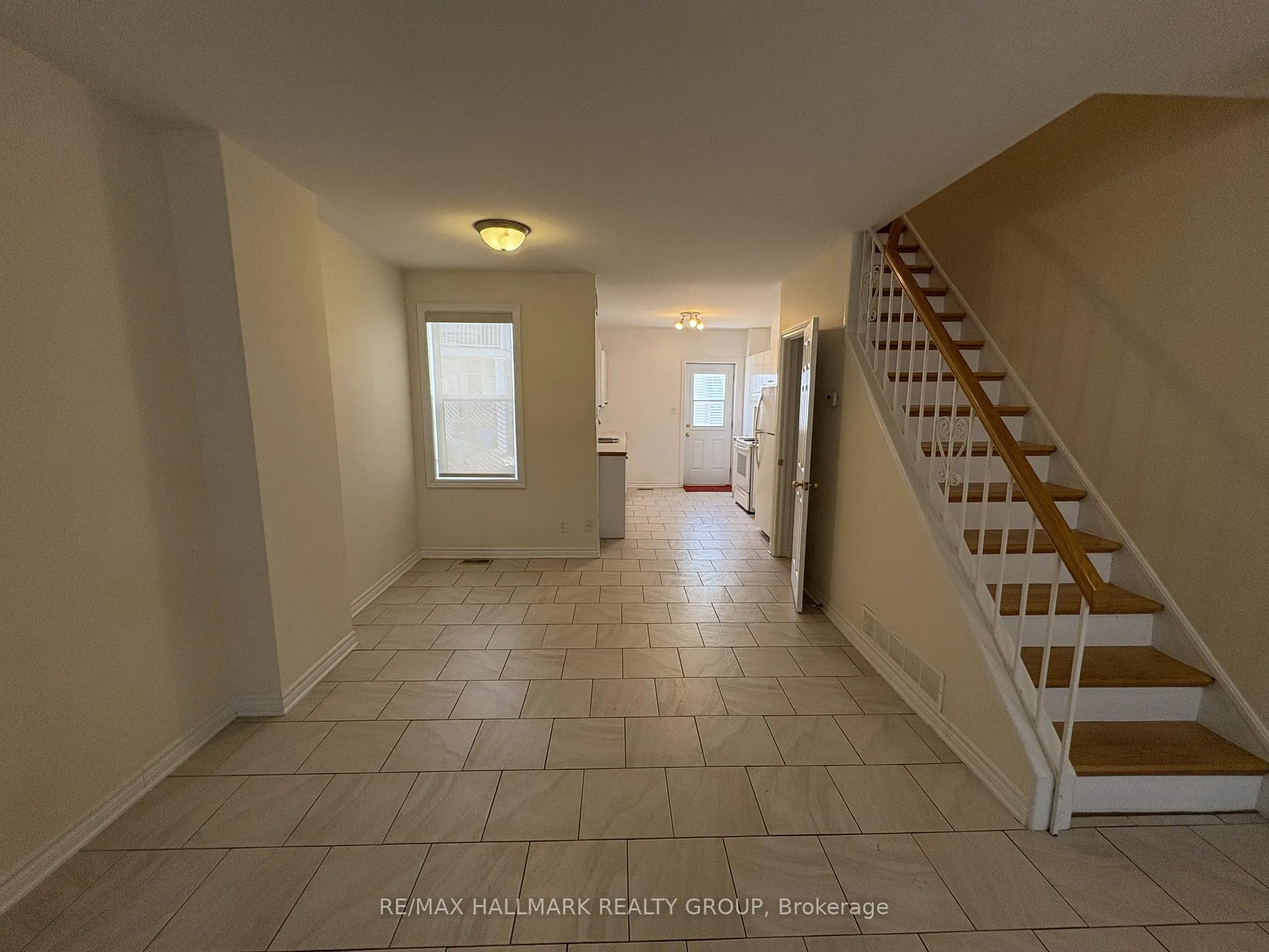 Photo 3 of 238 Cumberland Street, Ottawa, Lower Town/Byward Market — HOMEH