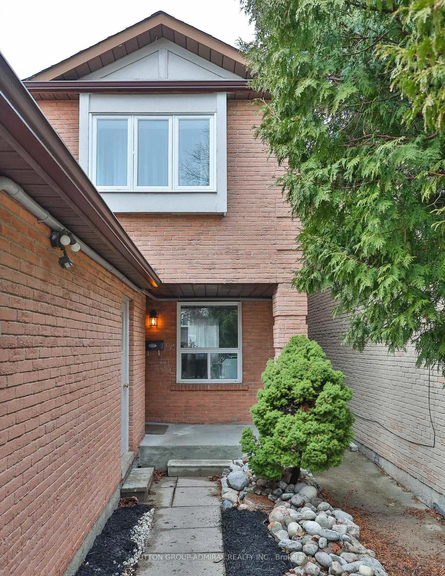 Photo 2 of 242 Tansley Road, Vaughan, Brownridge — HOMEH