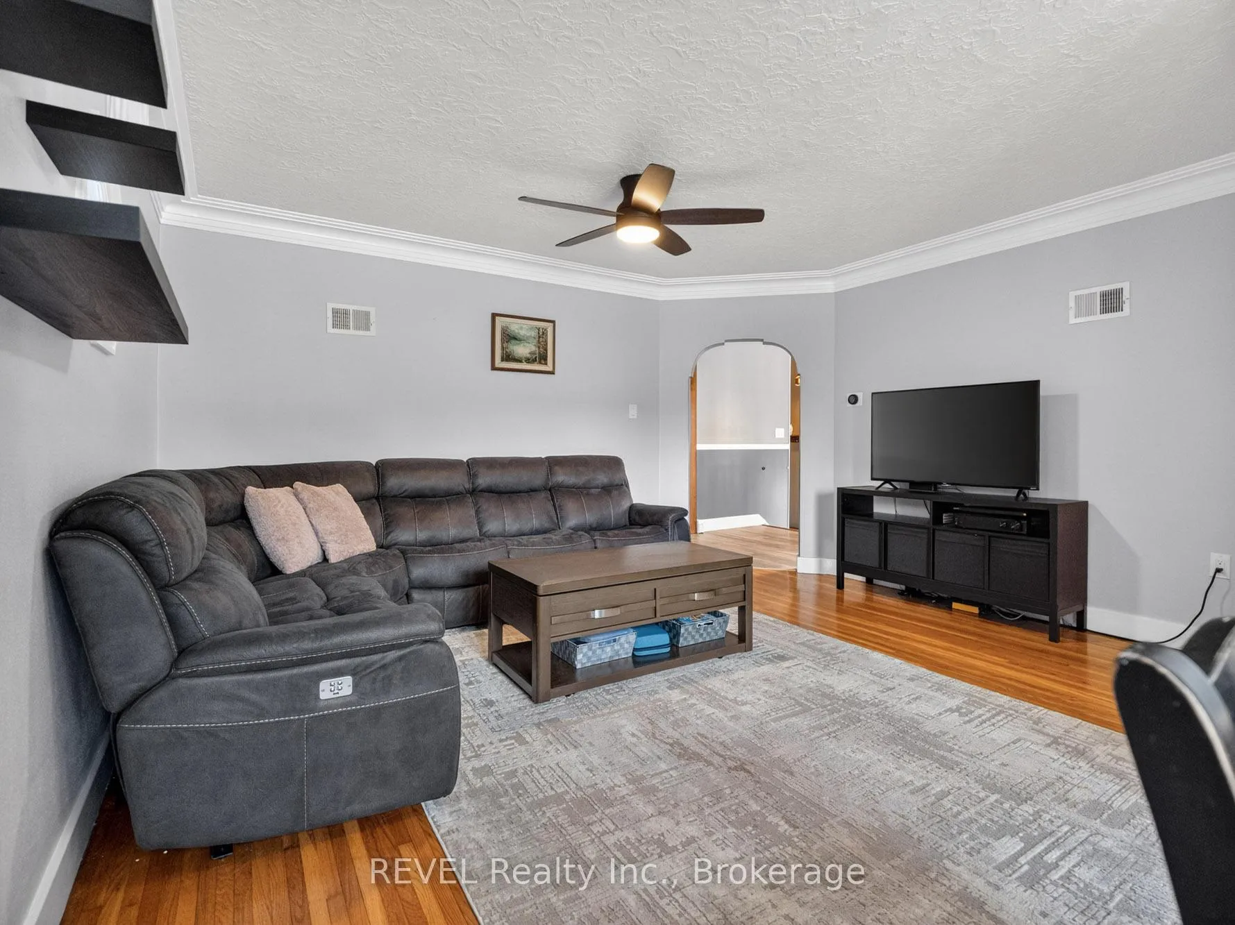 Photo 14 of 426 Geneva Street, St. Catharines, Vine/Linwell — HOMEH