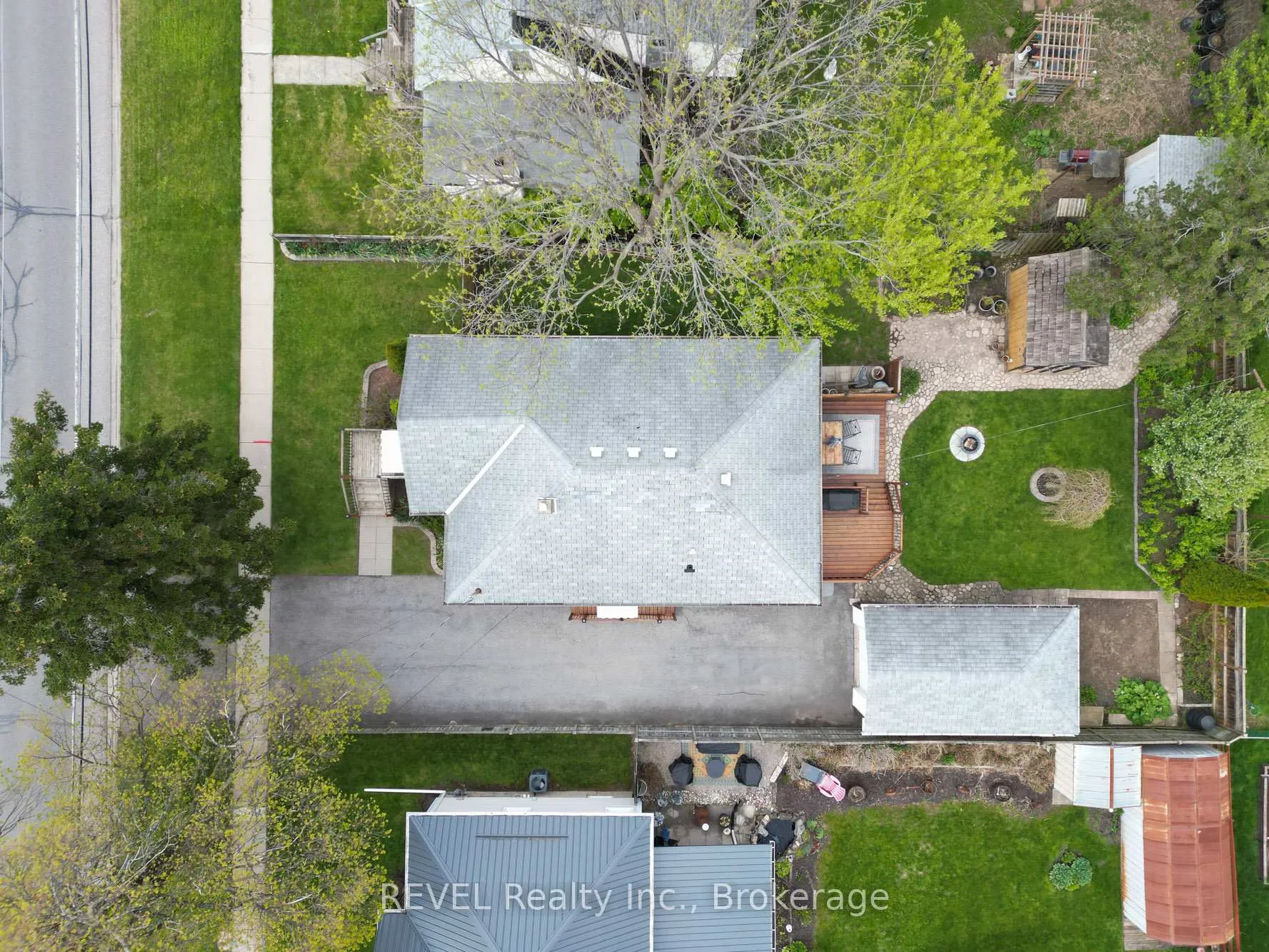 Photo 37 of 426 Geneva Street, St. Catharines, Vine/Linwell — HOMEH