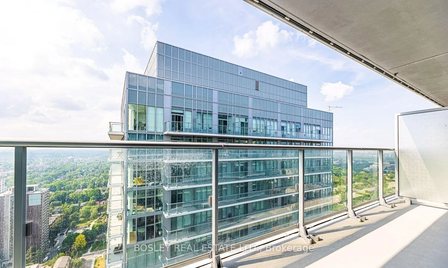 Photo 13 of Unit LPH13, 195 Redpath Avenue, Toronto, Mount Pleasant West — HOMEH