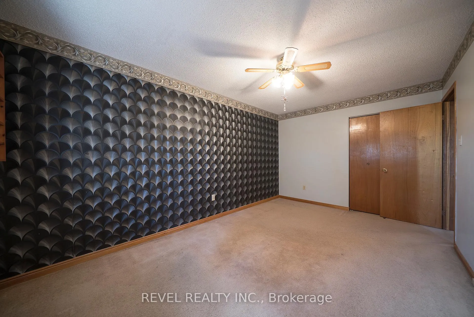 Photo 17 of 681 Upper Horning Road, Hamilton, Gurnett — HOMEH
