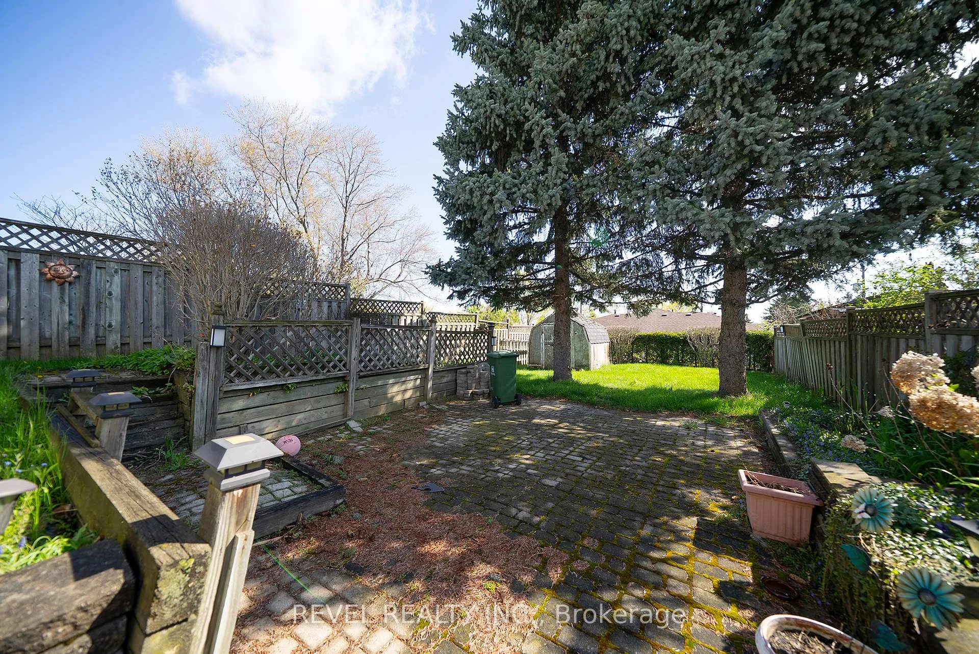Photo 28 of 681 Upper Horning Road, Hamilton, Gurnett — HOMEH