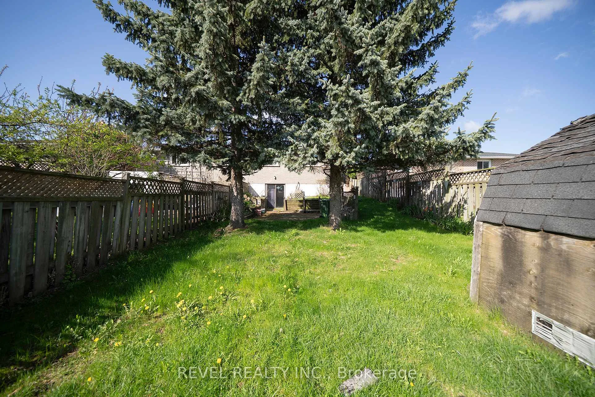 Photo 29 of 681 Upper Horning Road, Hamilton, Gurnett — HOMEH