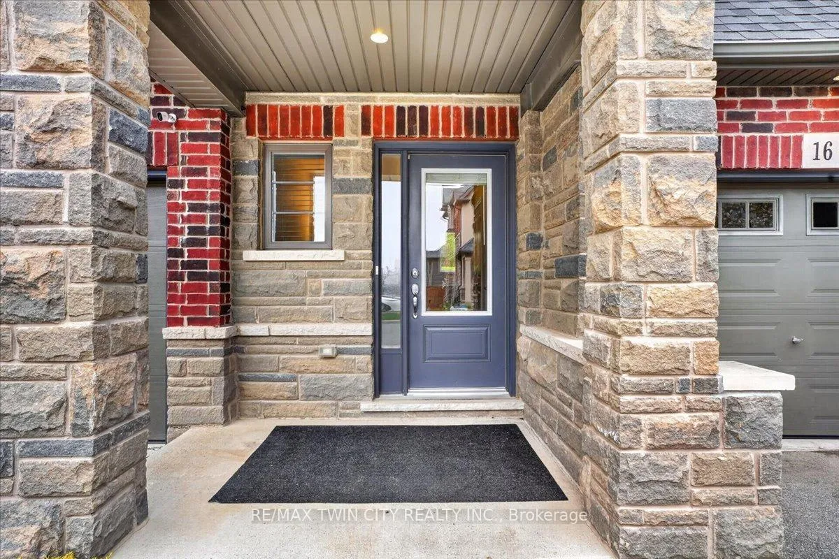 Photo 4 of Unit 16, 324 Equestrian Way, Cambridge — HOMEH