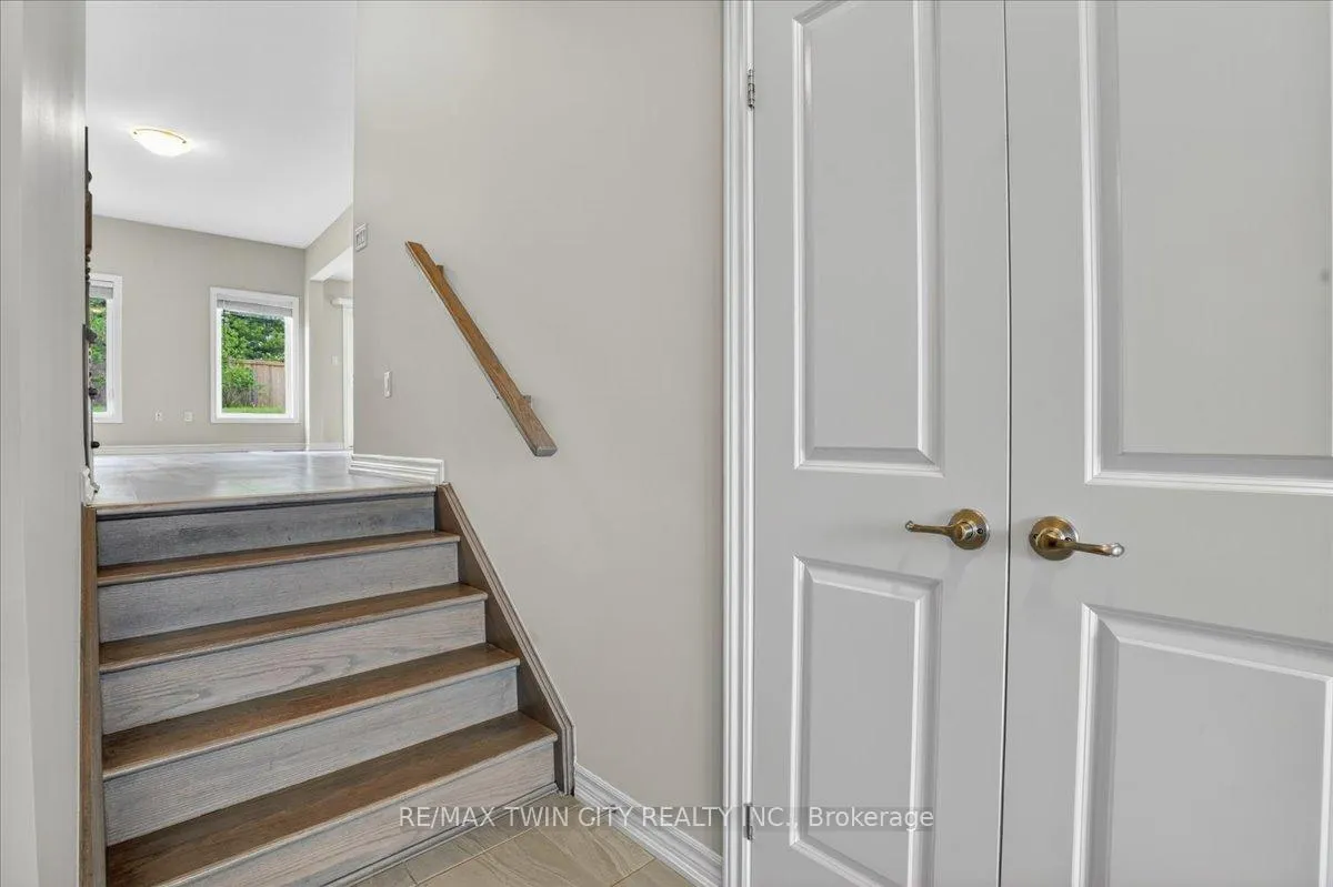 Photo 9 of Unit 16, 324 Equestrian Way, Cambridge — HOMEH
