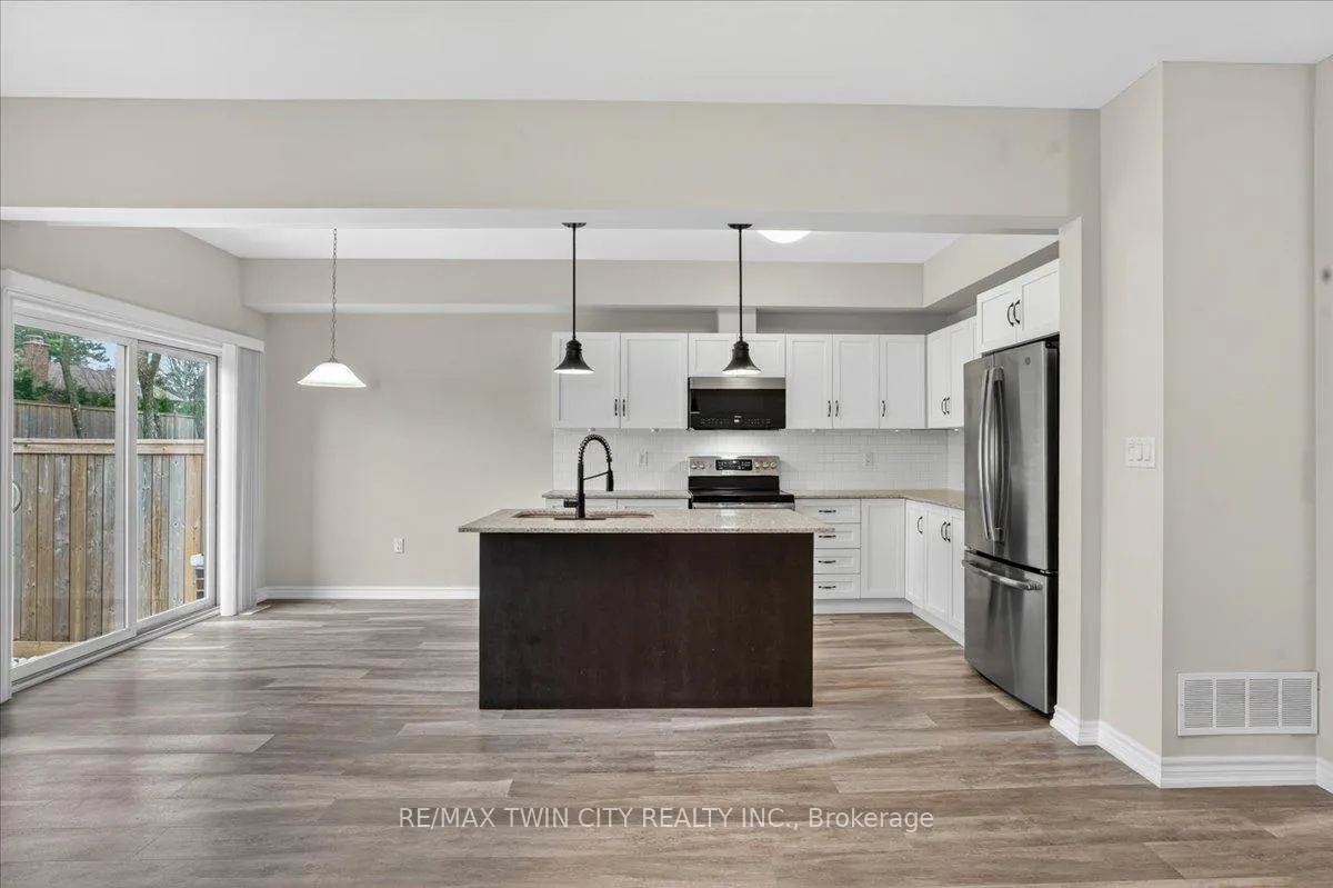 Photo 20 of Unit 16, 324 Equestrian Way, Cambridge — HOMEH