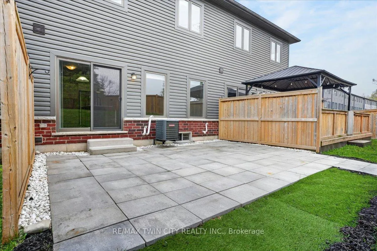 Photo 47 of Unit 16, 324 Equestrian Way, Cambridge — HOMEH