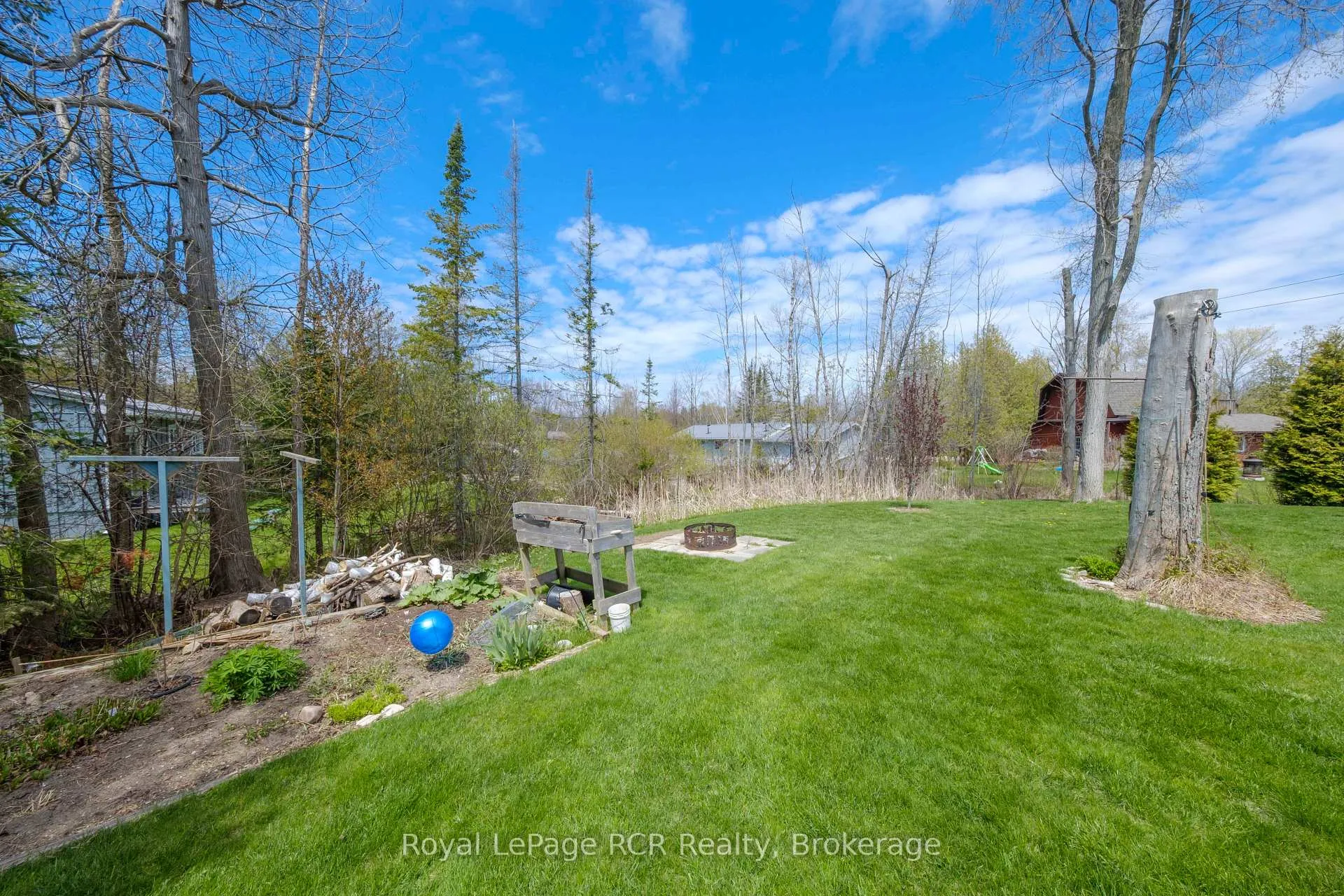 Photo 21 of 14 Whippoorwill Lane, Kincardine — HOMEH