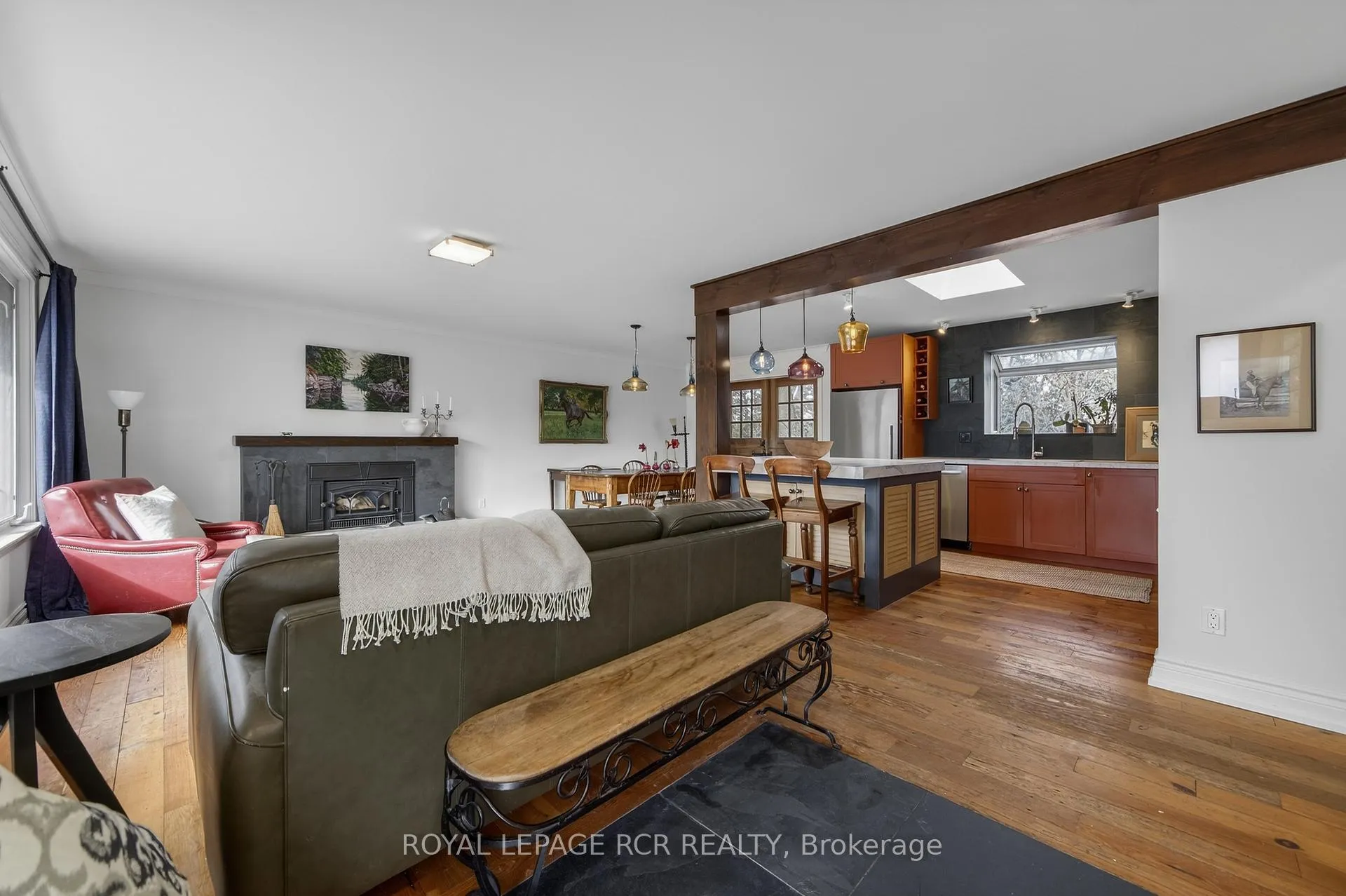 Photo 4 of 22 Rice Drive, King, Schomberg — HOMEH