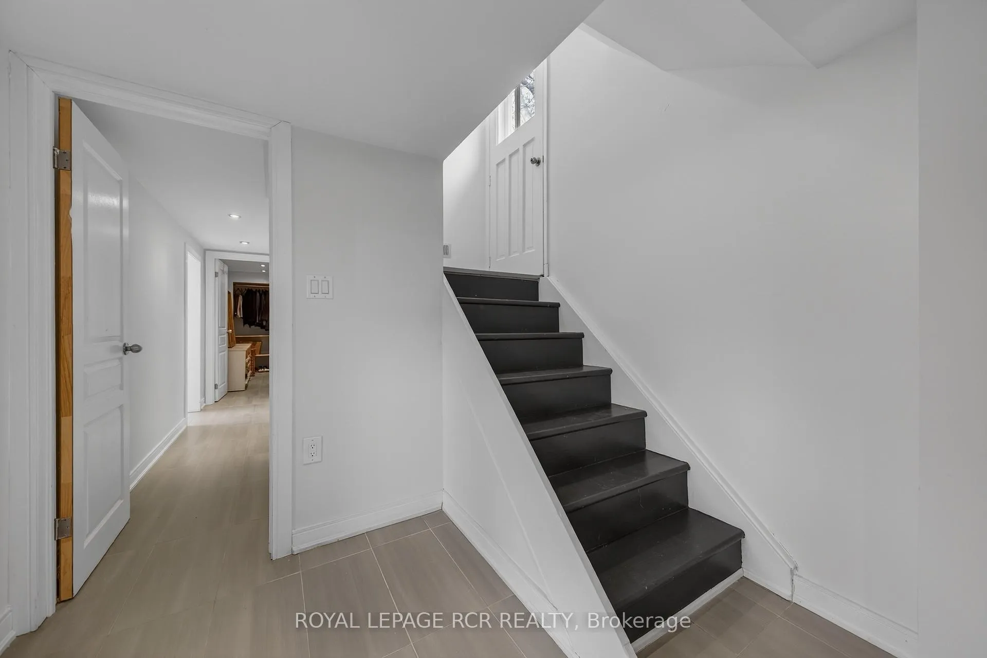 Photo 30 of 22 Rice Drive, King, Schomberg — HOMEH