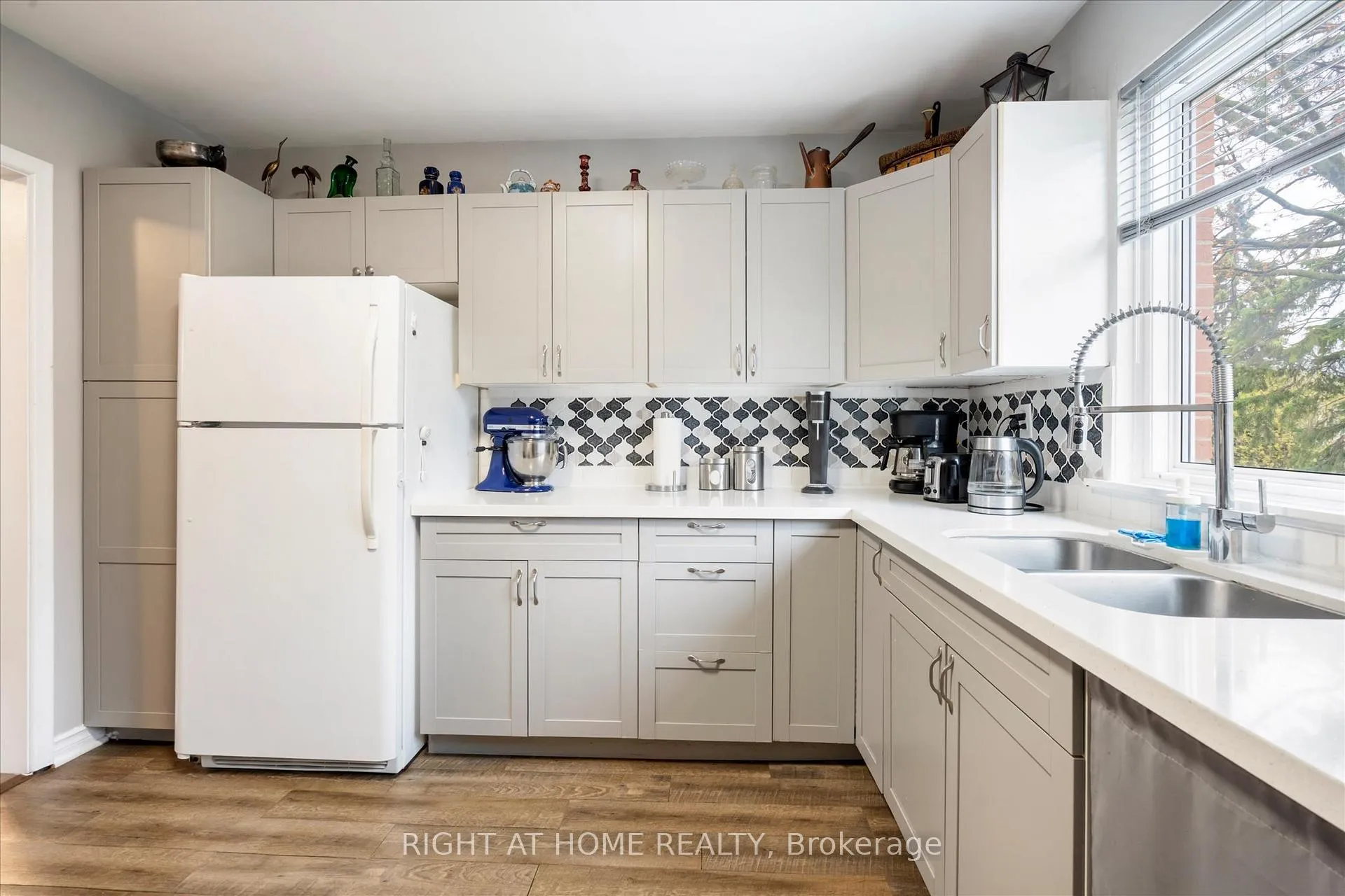 Photo 9 of 606 Lansdowne Drive, Oshawa, Eastdale — HOMEH