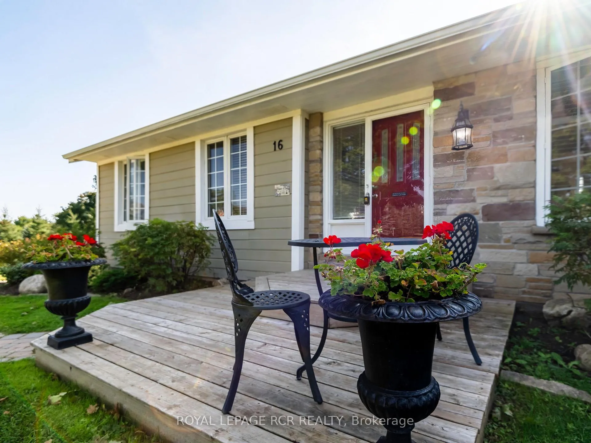Photo 6 of 16 Barbour Drive, Erin, Rural Erin — HOMEH