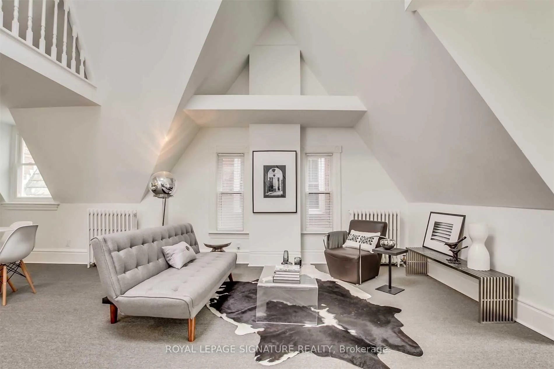 Photo 5 of Unit 3rd Flr, 105 Gloucester Street, Toronto, Church-Yonge Corridor — HOMEH