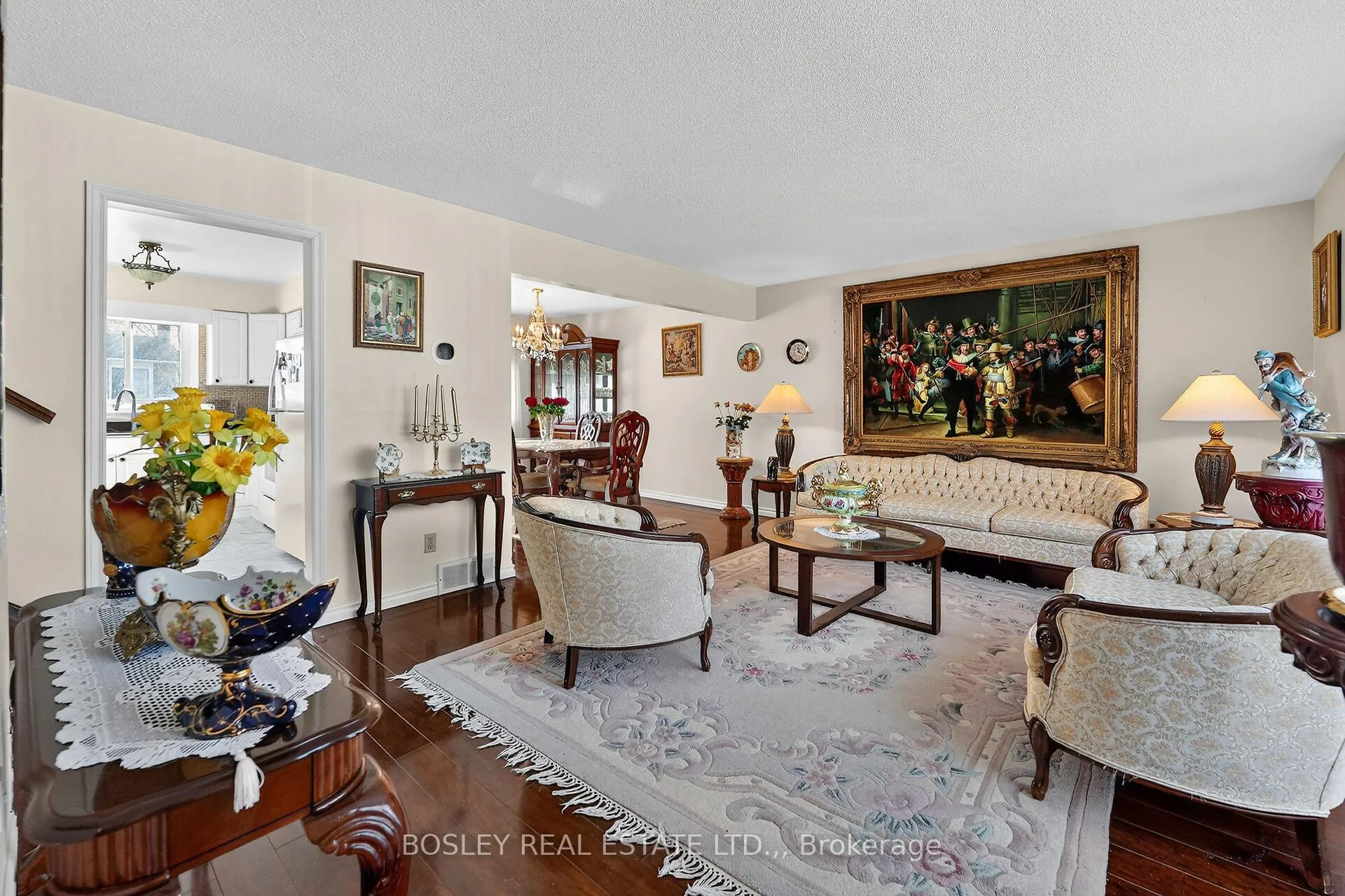 Photo 5 of 3260 Harleyford Crescent, Niagara Falls, Chippawa — HOMEH