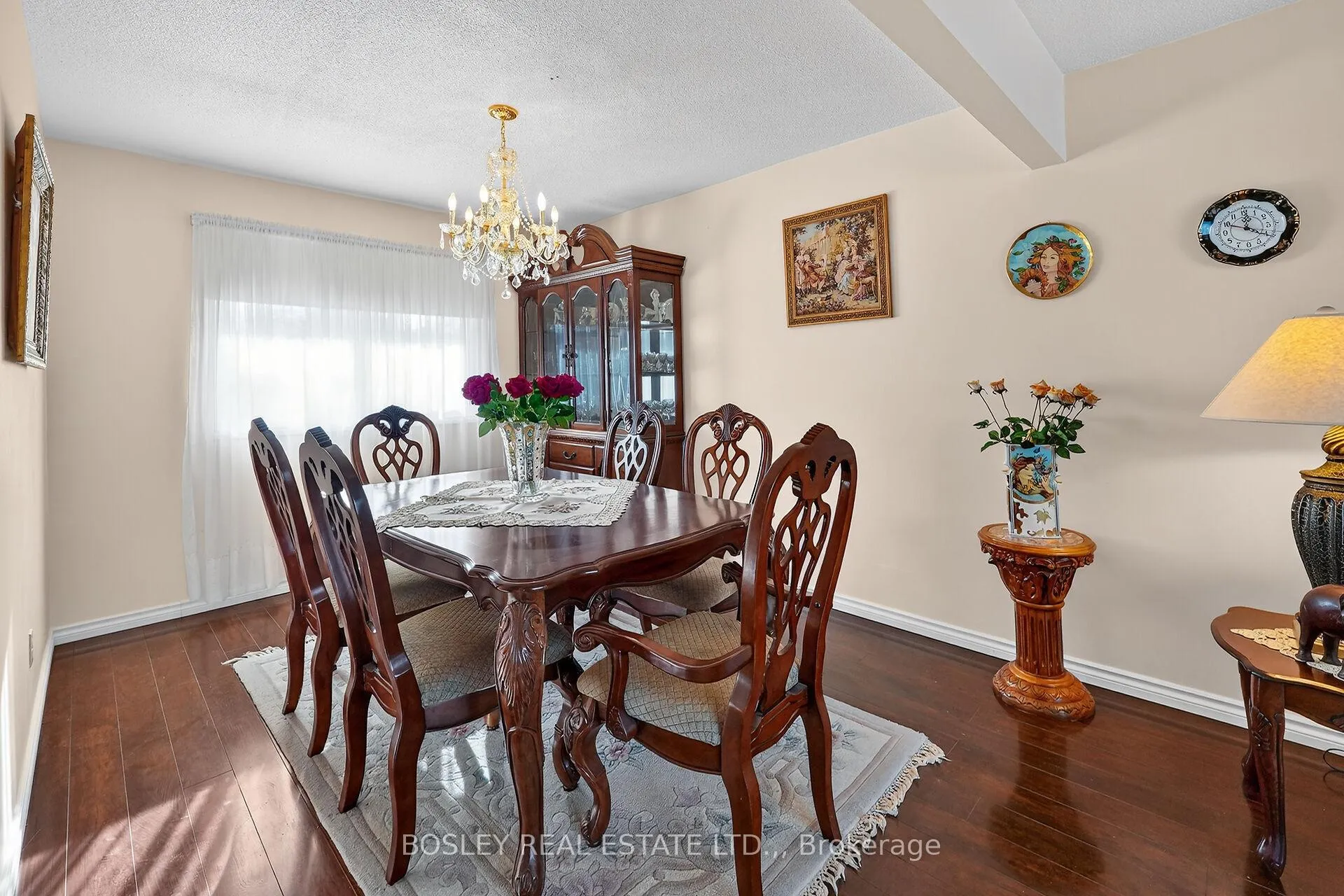 Photo 8 of 3260 Harleyford Crescent, Niagara Falls, Chippawa — HOMEH