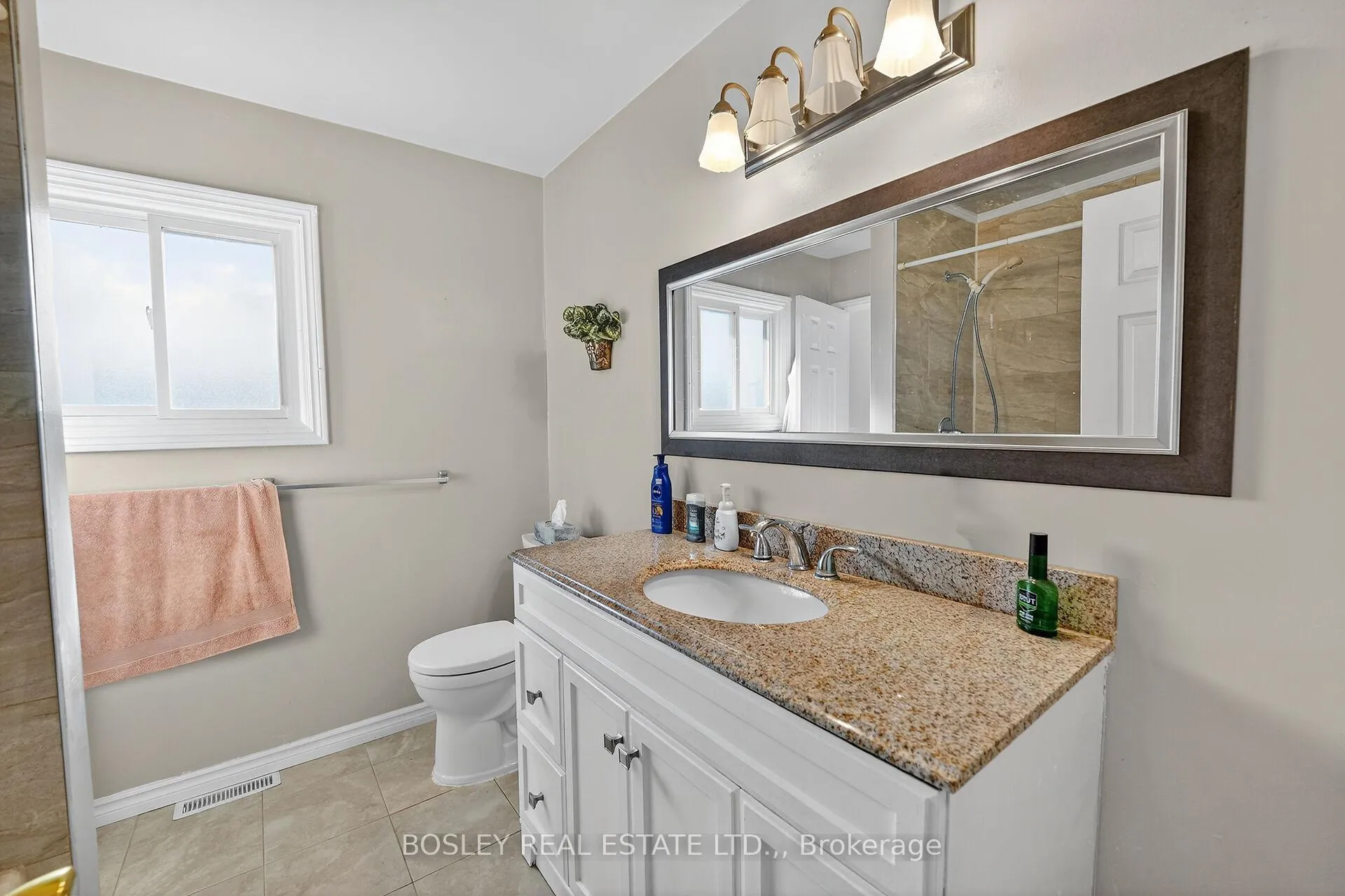 Photo 21 of 3260 Harleyford Crescent, Niagara Falls, Chippawa — HOMEH