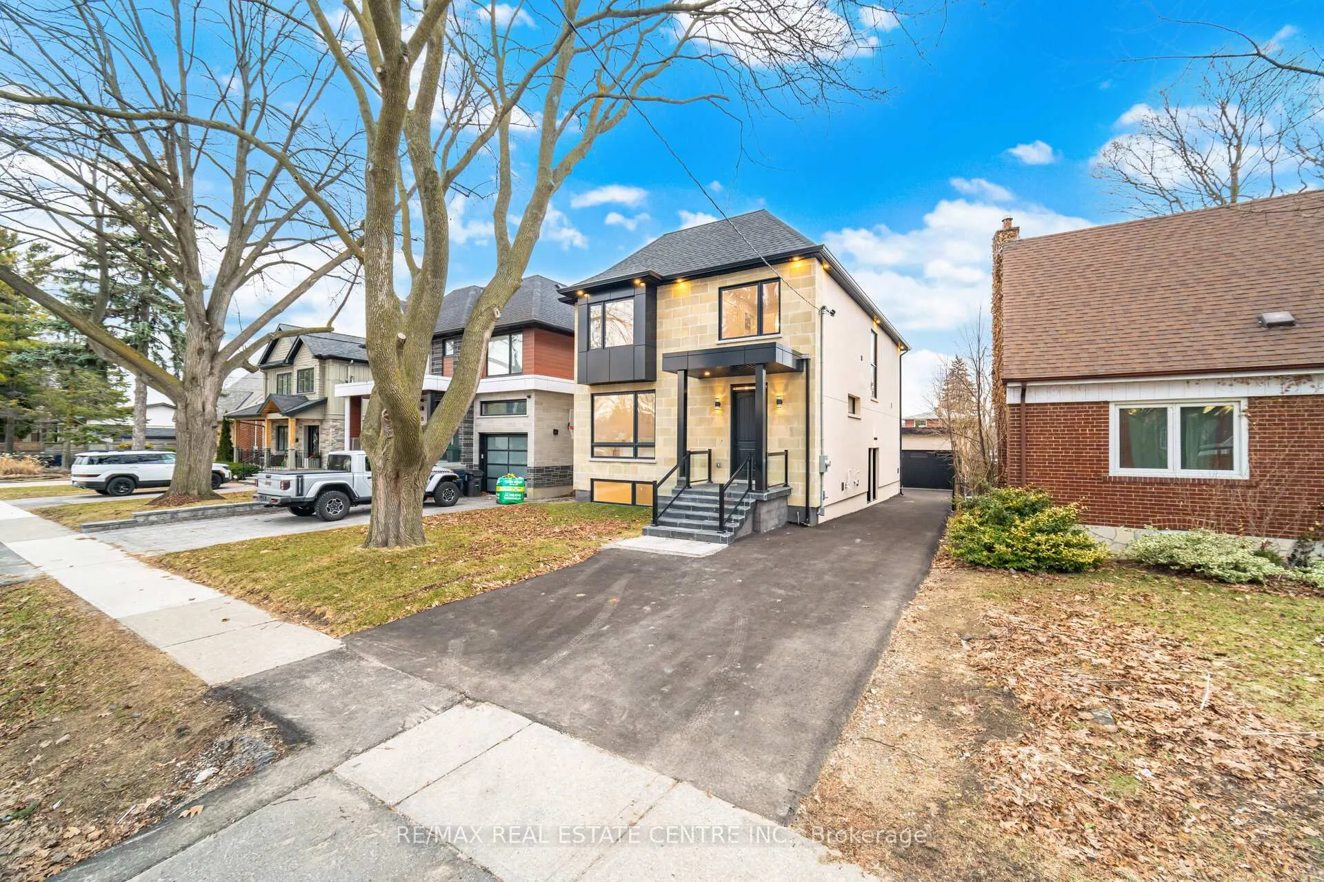 Front of Unit Main, 11 Bentley Drive