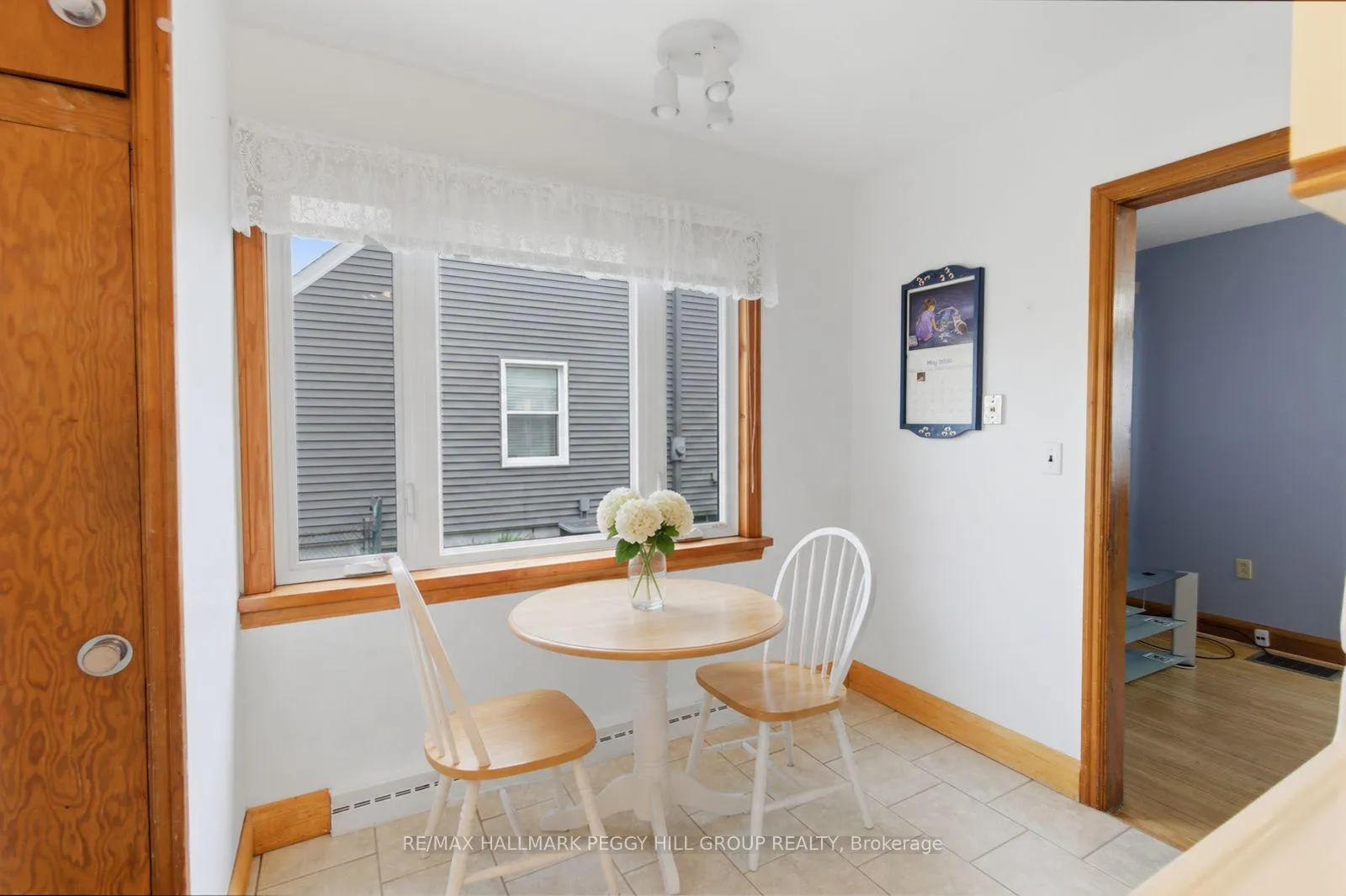 Photo 4 of 111 Elgin Street, Kawartha Lakes, Lindsay — HOMEH