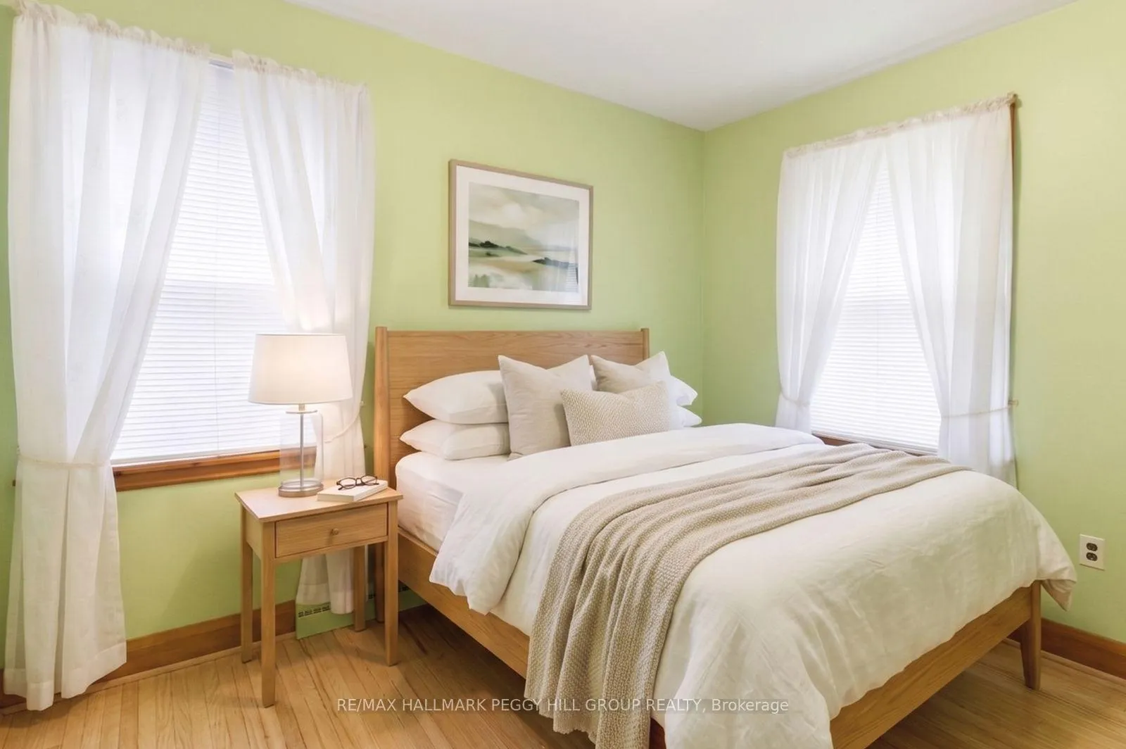 Photo 6 of 111 Elgin Street, Kawartha Lakes, Lindsay — HOMEH