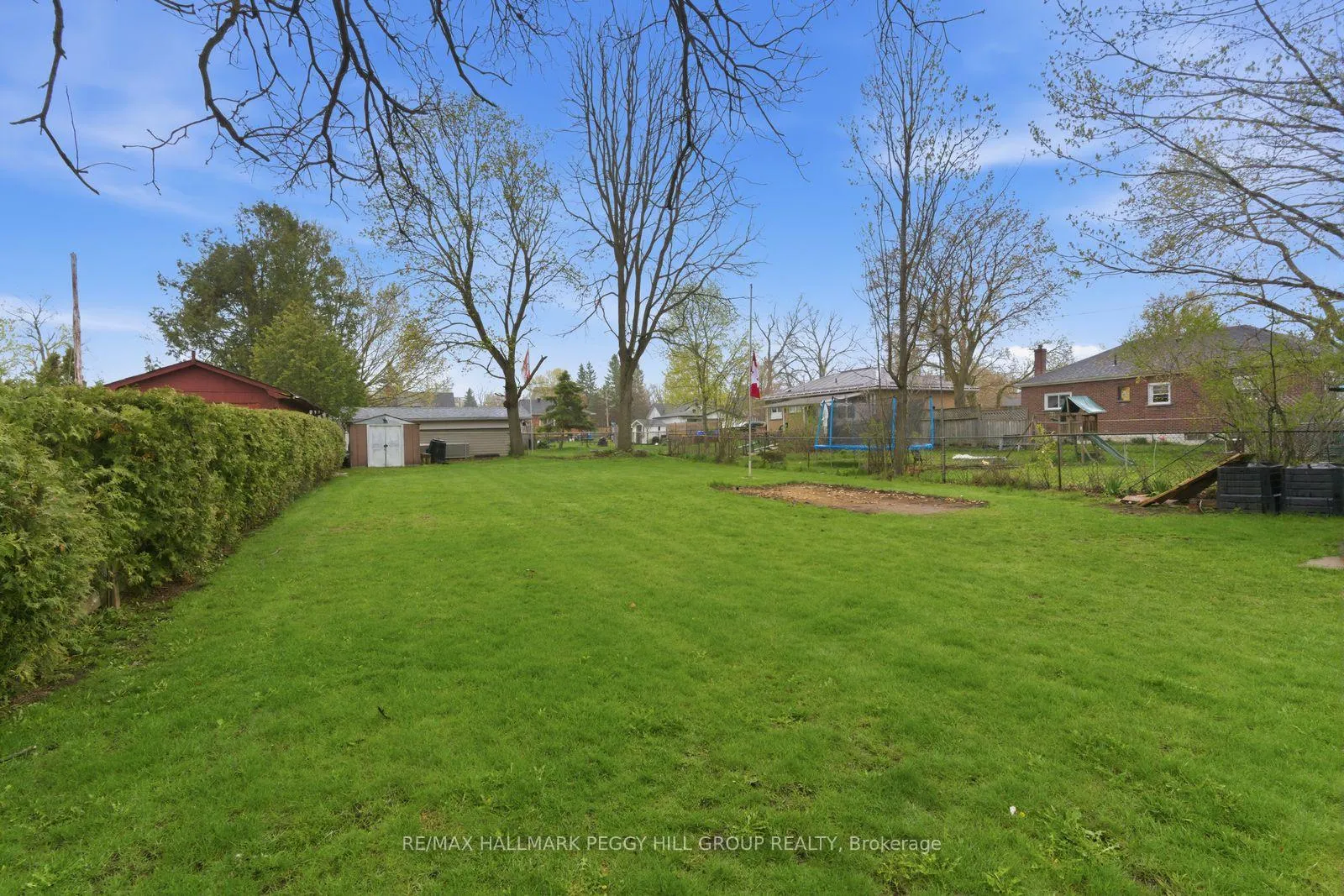 Photo 17 of 111 Elgin Street, Kawartha Lakes, Lindsay — HOMEH