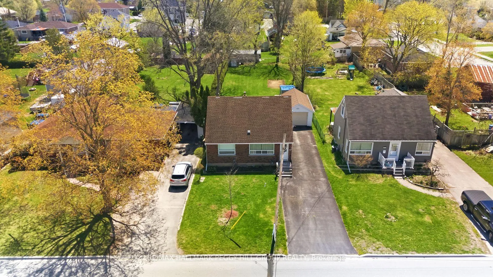 Photo 19 of 111 Elgin Street, Kawartha Lakes, Lindsay — HOMEH
