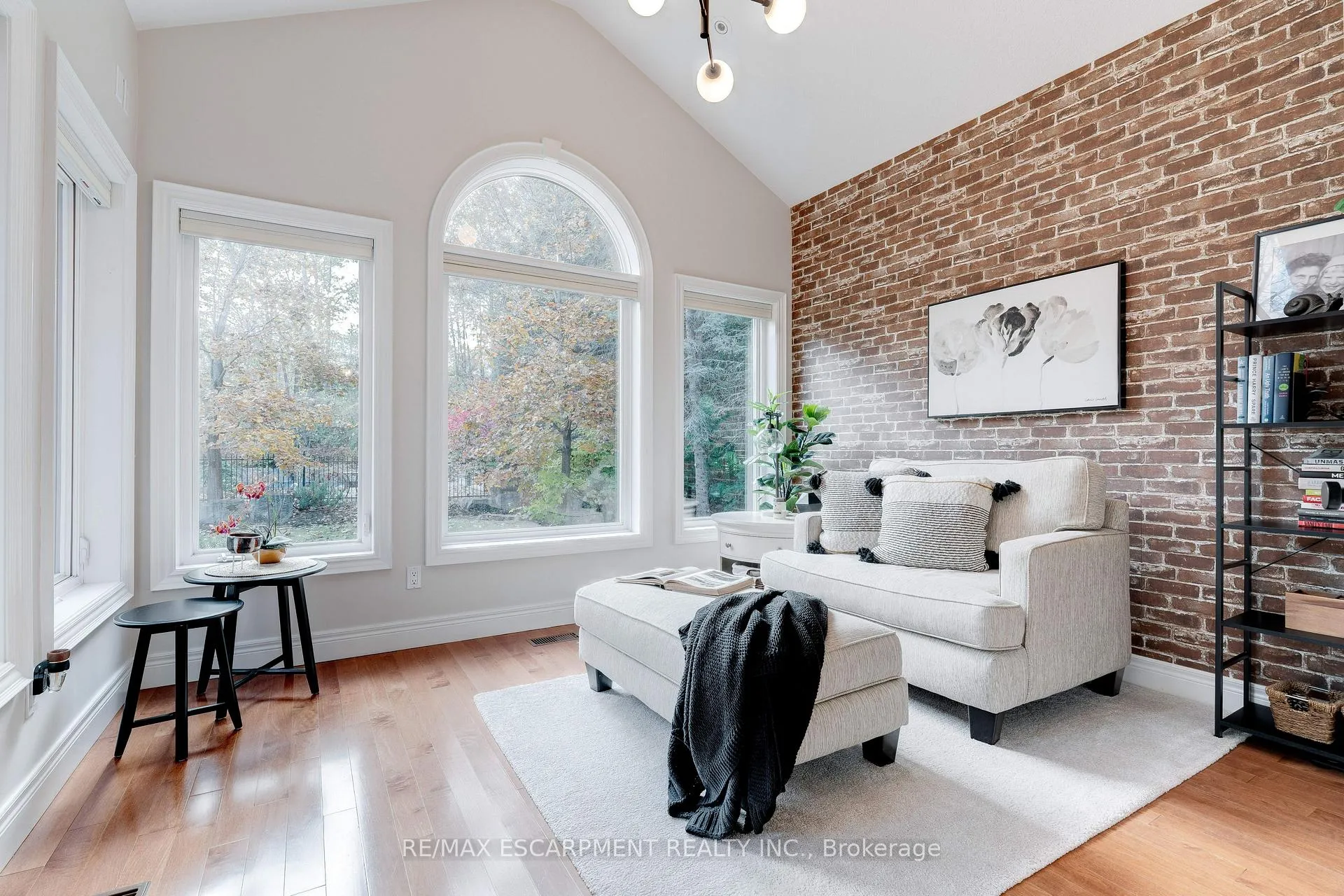 Photo 12 of 37 Appaloosa Trail, Hamilton, Carlisle — HOMEH