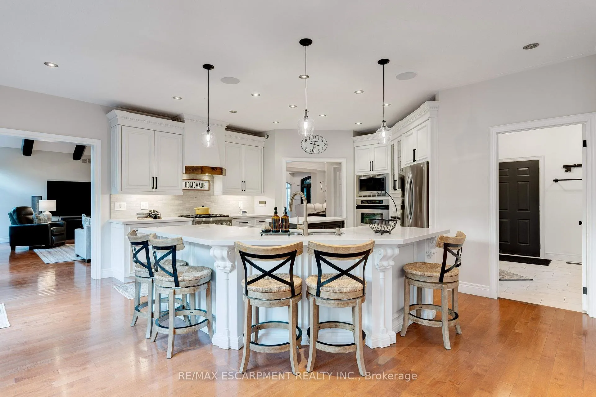 Photo 21 of 37 Appaloosa Trail, Hamilton, Carlisle — HOMEH