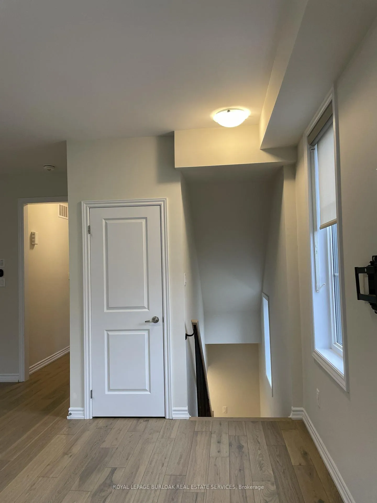 Photo 14 of 1373 Almonte Drive, Burlington, Tyandaga — HOMEH