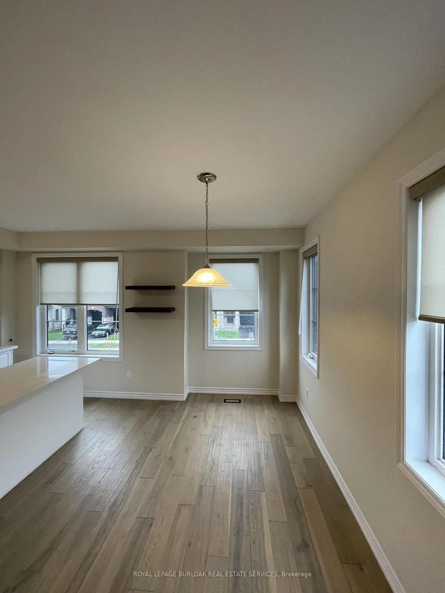 Photo 18 of 1373 Almonte Drive, Burlington, Tyandaga — HOMEH