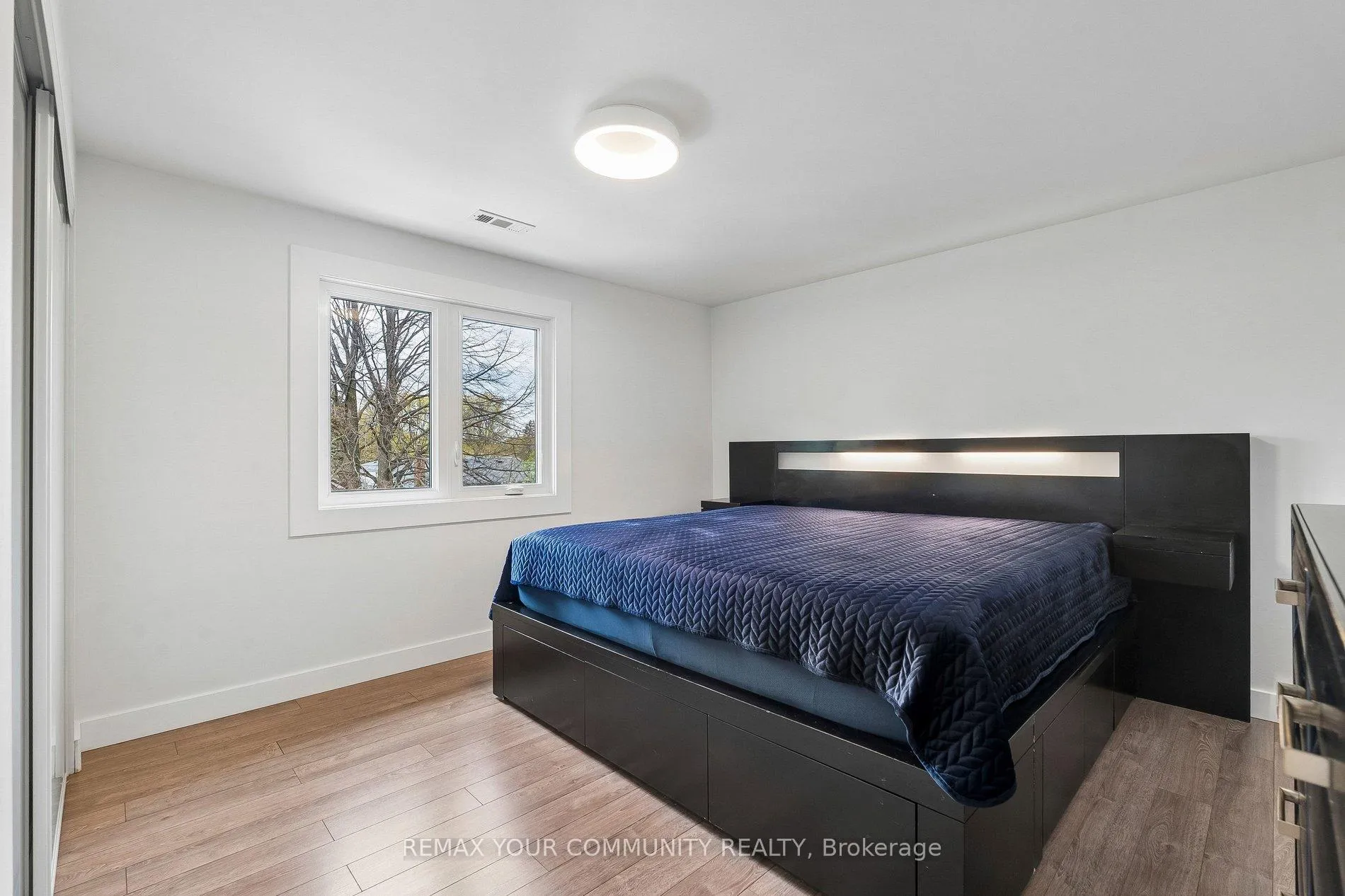 Photo 15 of 201 Lloyd Avenue, Newmarket, Central Newmarket — HOMEH