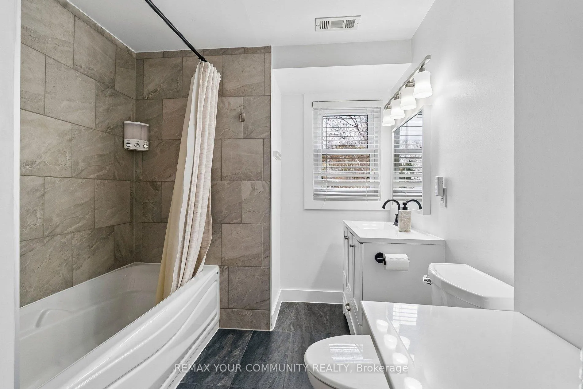 Photo 21 of 201 Lloyd Avenue, Newmarket, Central Newmarket — HOMEH