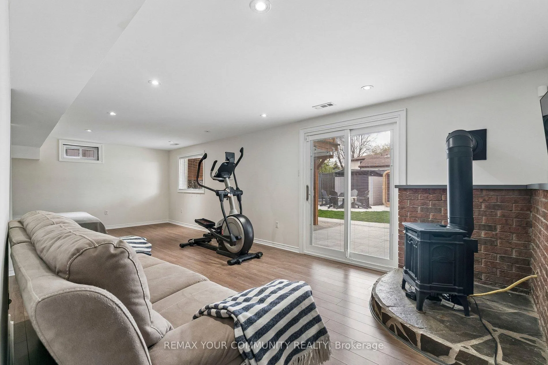 Photo 27 of 201 Lloyd Avenue, Newmarket, Central Newmarket — HOMEH