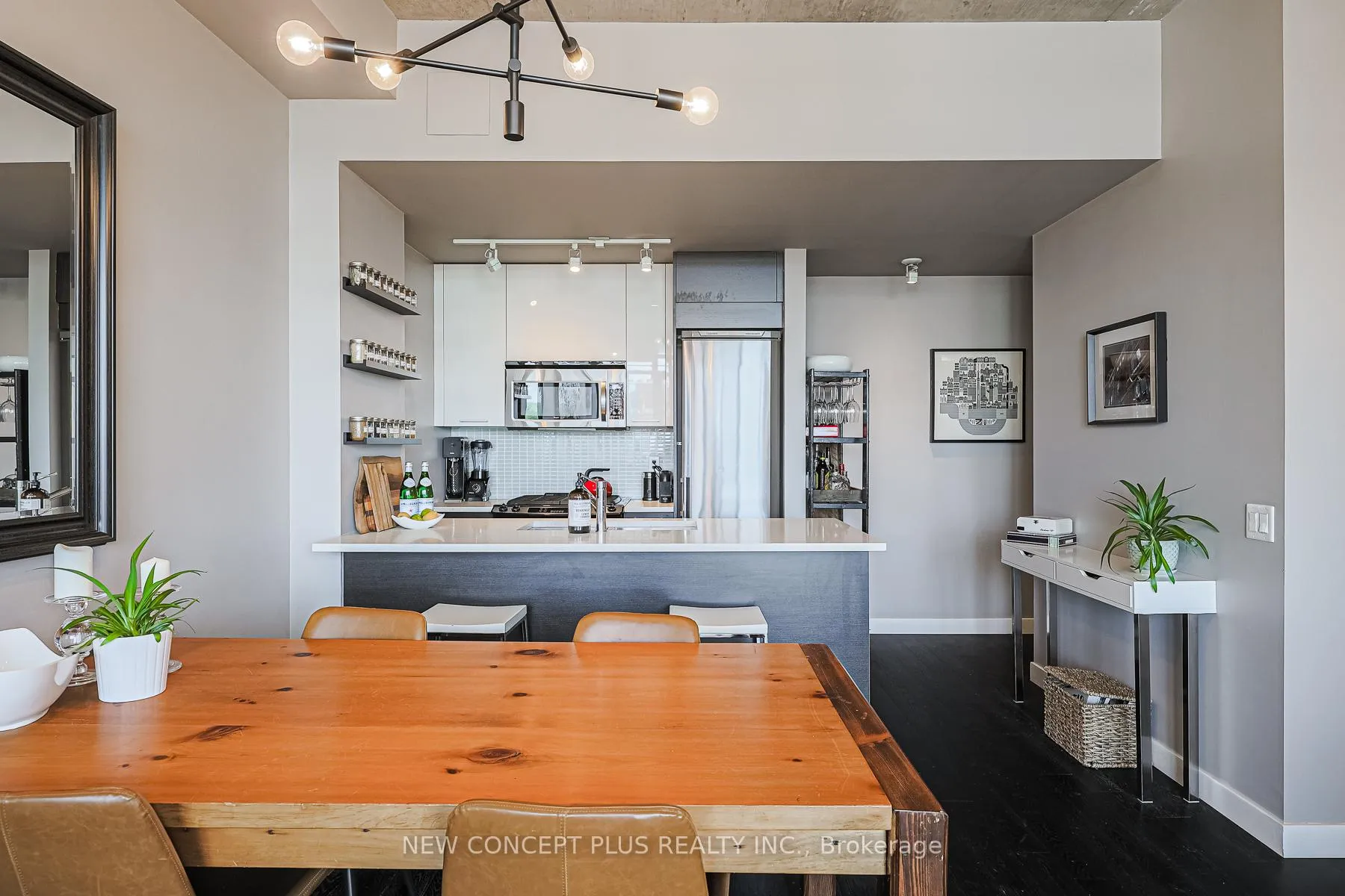 Photo 6 of Unit 634, 90 Broadview Avenue, Toronto, South Riverdale — HOMEH