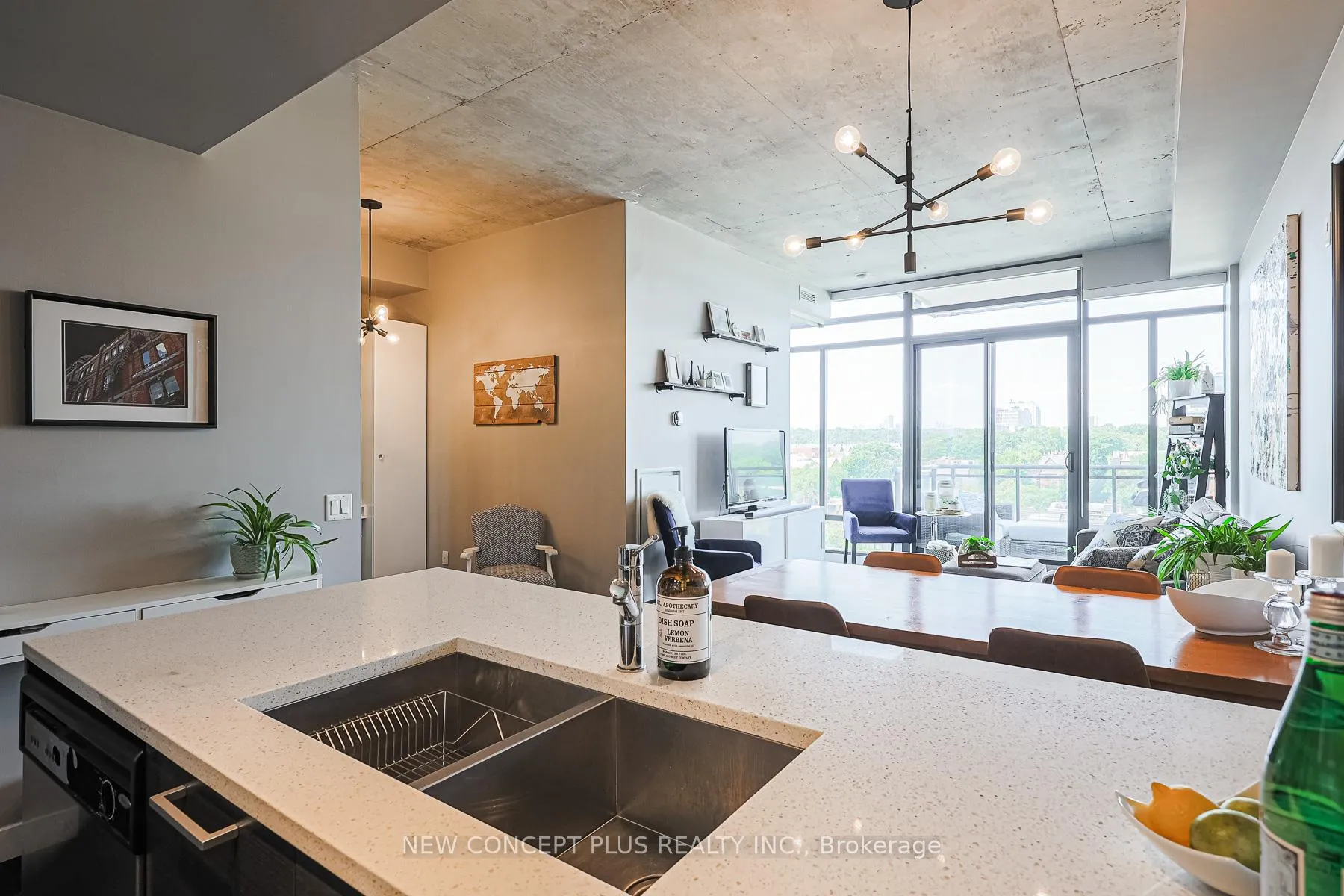 Photo 7 of Unit 634, 90 Broadview Avenue, Toronto, South Riverdale — HOMEH