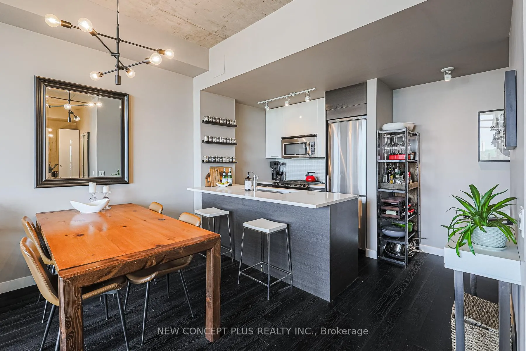 Photo 10 of Unit 634, 90 Broadview Avenue, Toronto, South Riverdale — HOMEH