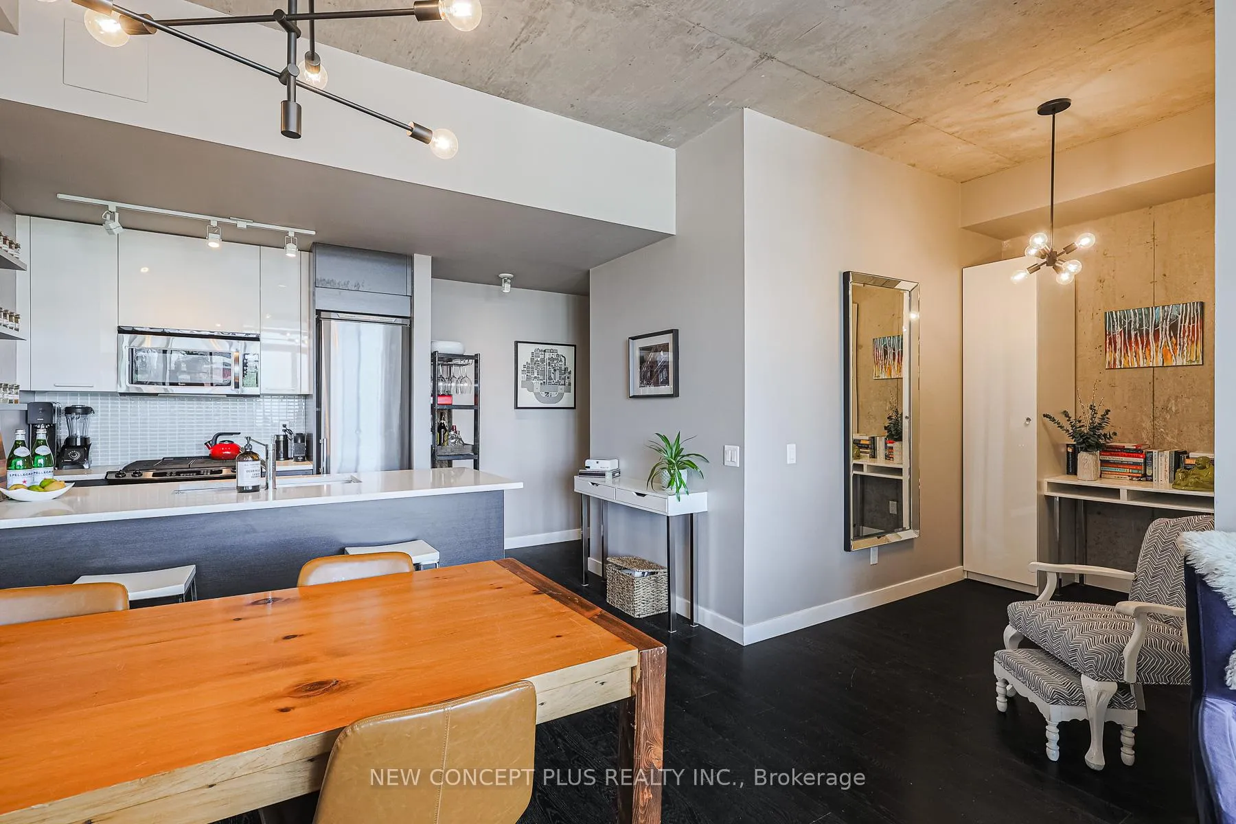 Photo 11 of Unit 634, 90 Broadview Avenue, Toronto, South Riverdale — HOMEH