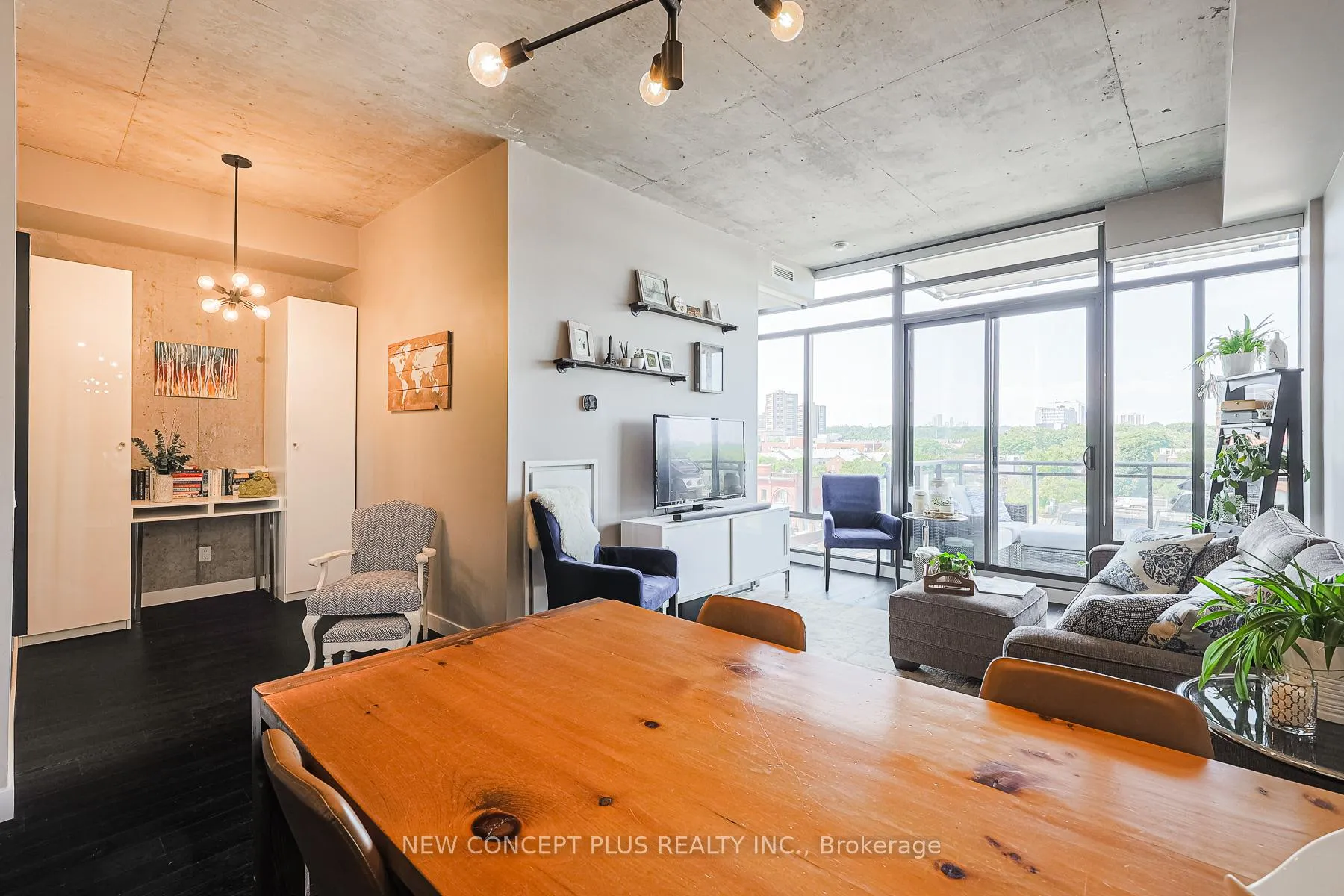 Photo 13 of Unit 634, 90 Broadview Avenue, Toronto, South Riverdale — HOMEH