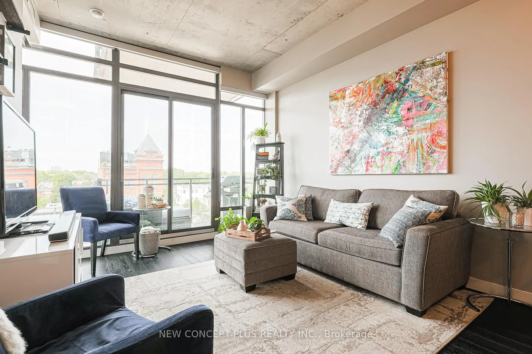 Photo 15 of Unit 634, 90 Broadview Avenue, Toronto, South Riverdale — HOMEH