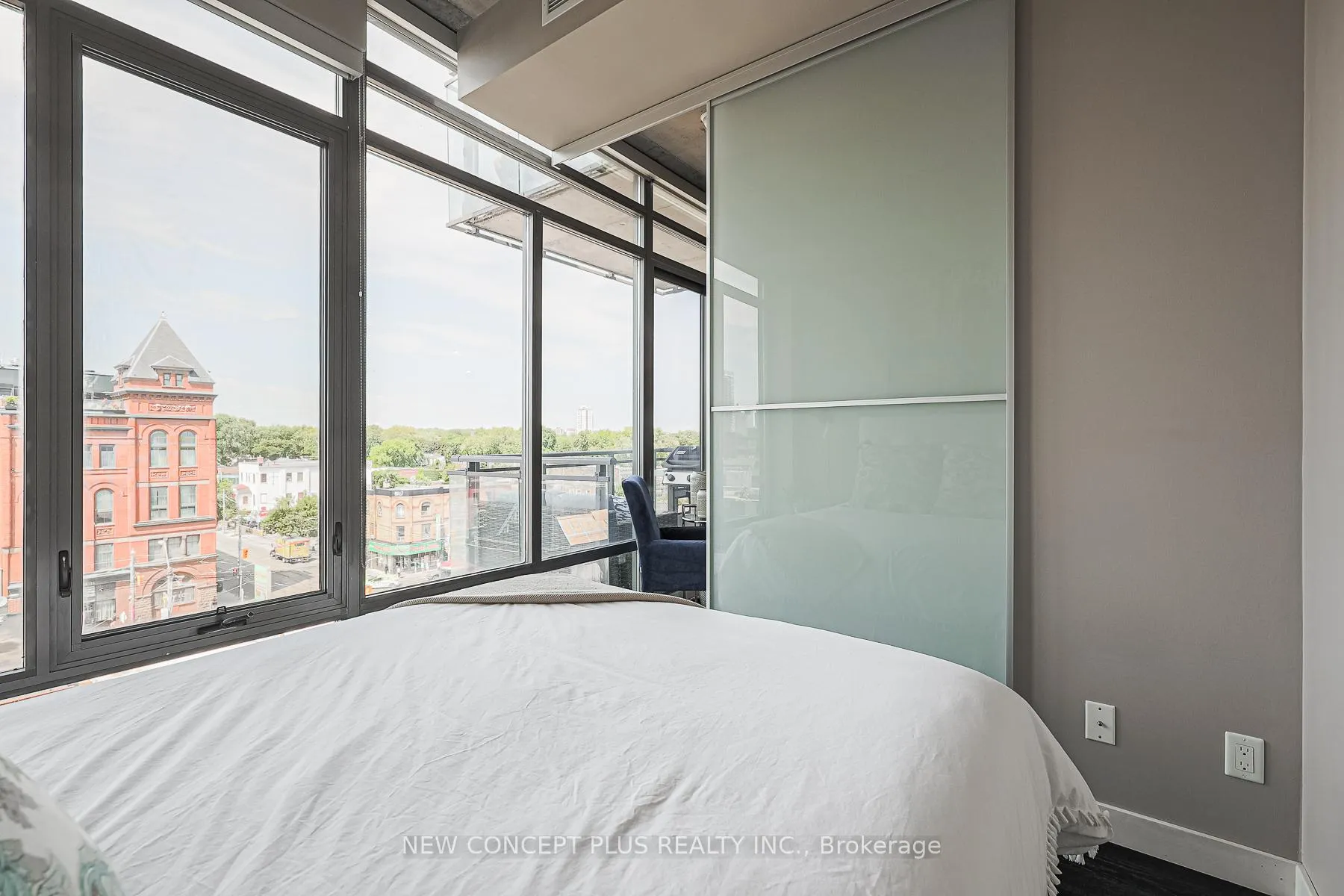 Photo 20 of Unit 634, 90 Broadview Avenue, Toronto, South Riverdale — HOMEH
