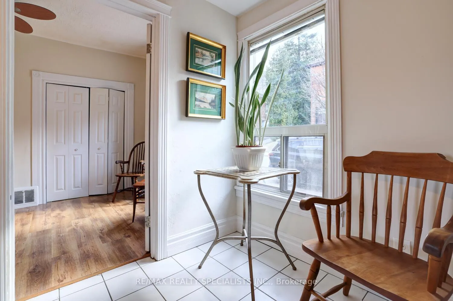 Photo 12 of 17 Foster Avenue, Hamilton, Corktown — HOMEH