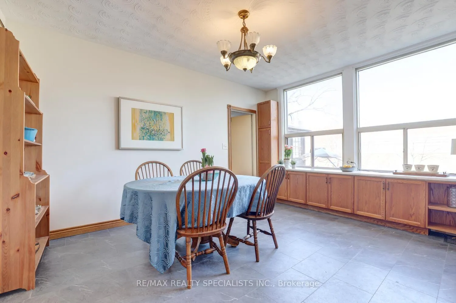 Photo 16 of 17 Foster Avenue, Hamilton, Corktown — HOMEH