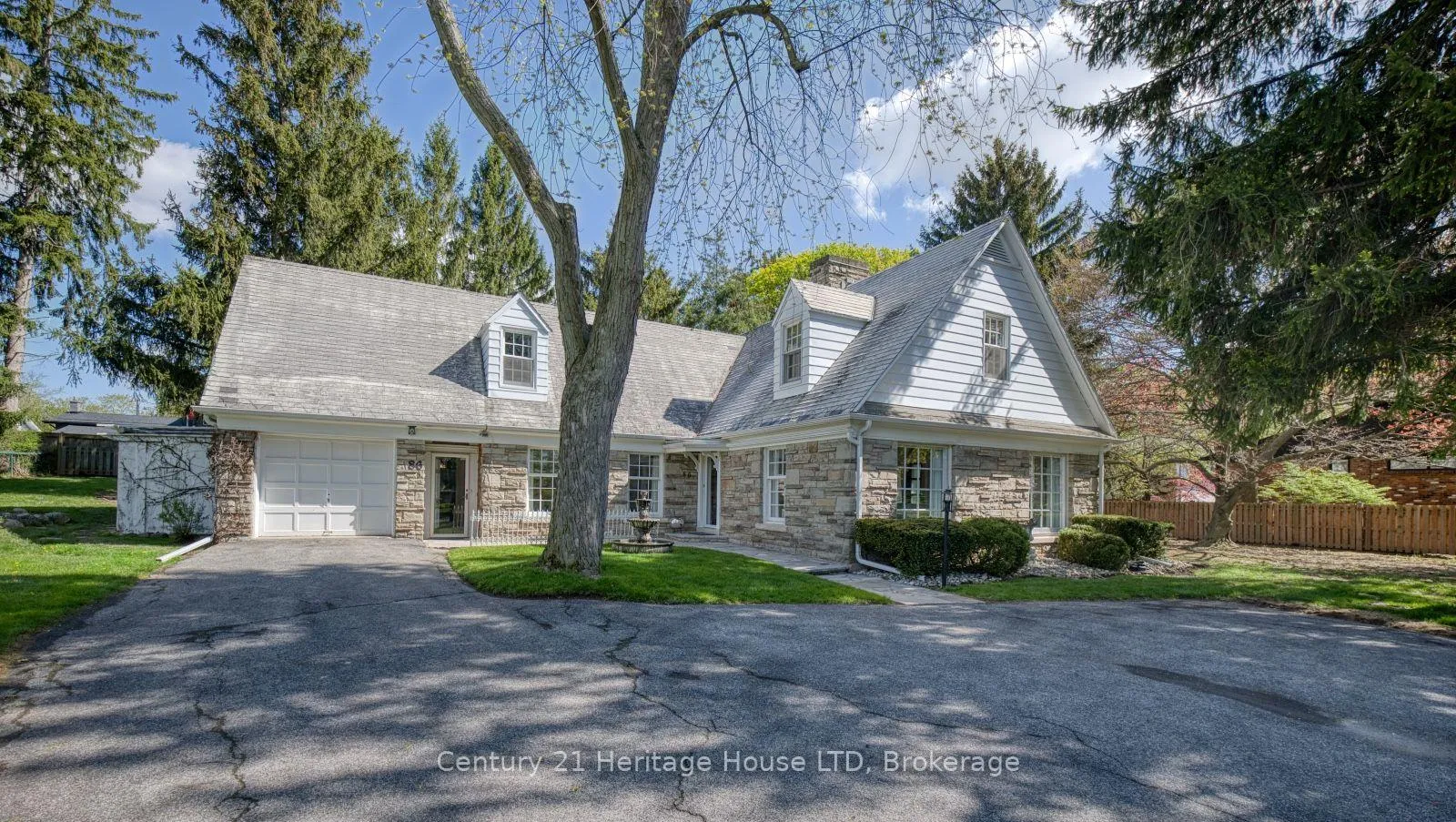 Photo 1 of 86 Parkway, Welland, Prince Charles — HOMEH