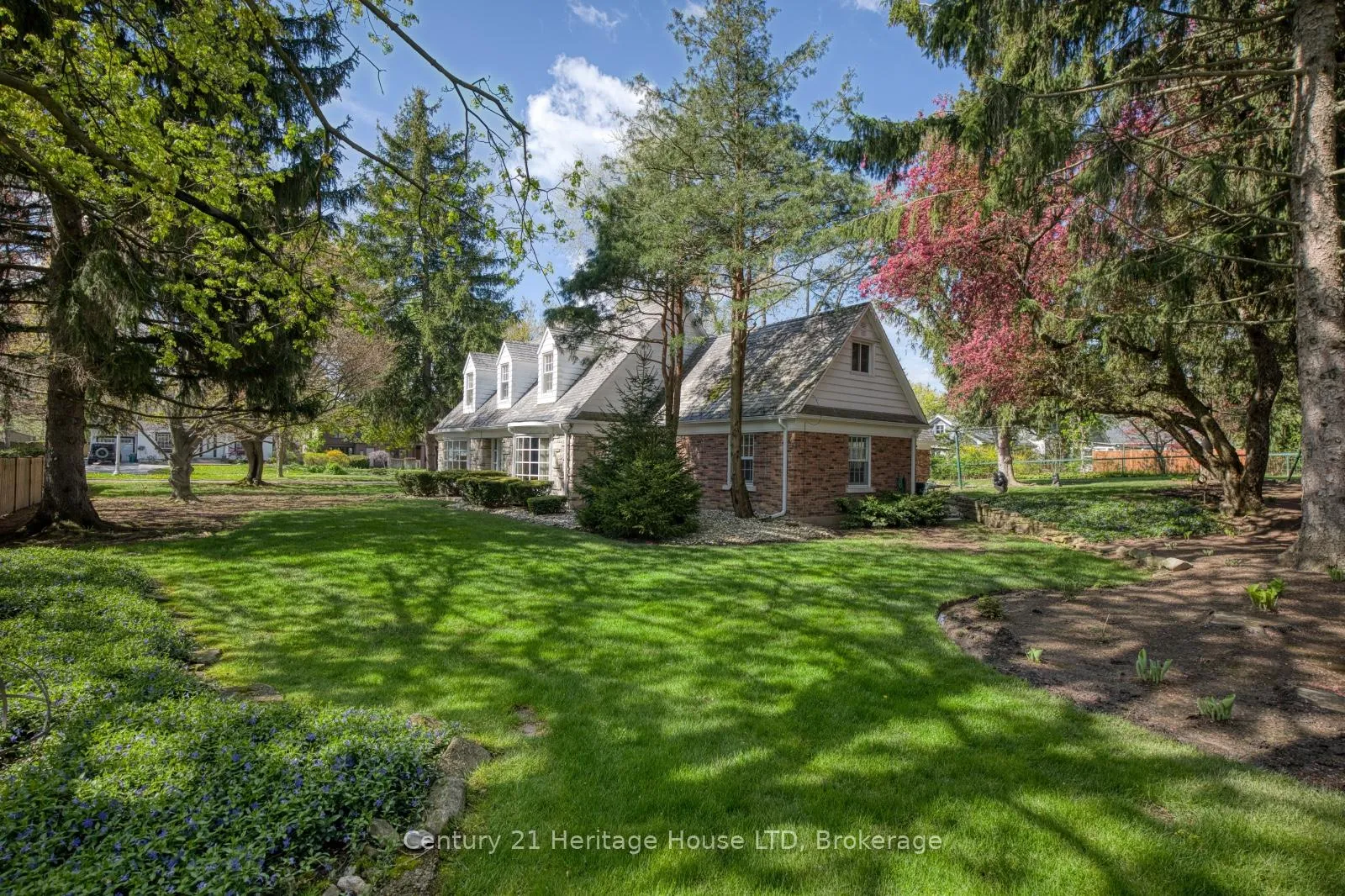Photo 5 of 86 Parkway, Welland, Prince Charles — HOMEH