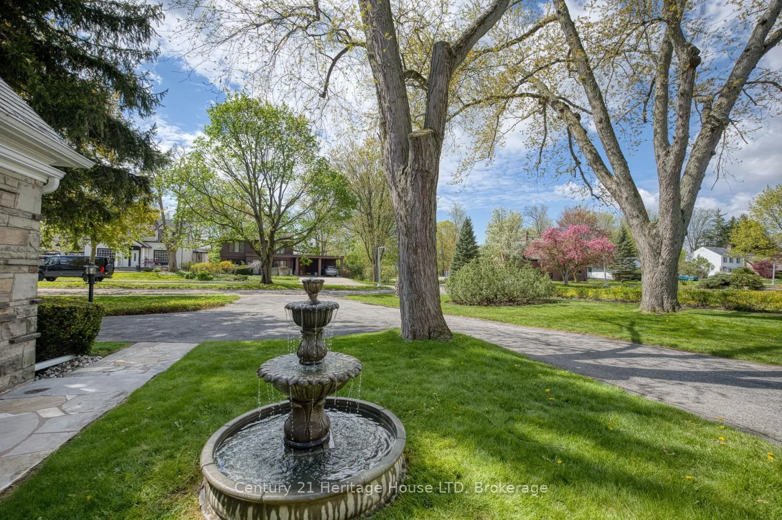Photo 8 of 86 Parkway, Welland, Prince Charles — HOMEH
