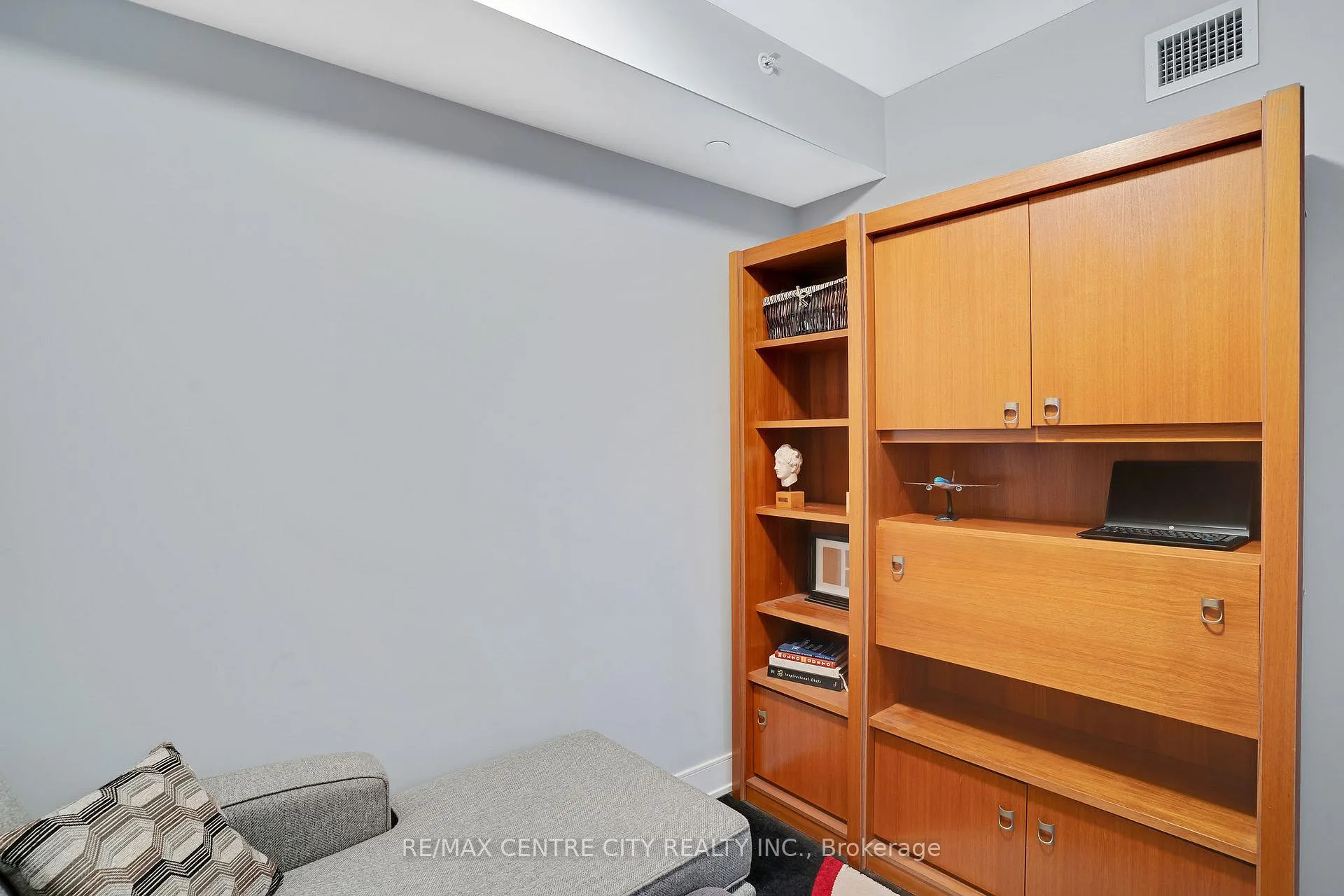 Photo 24 of Unit 1009, 144 Park Street, Waterloo — HOMEH