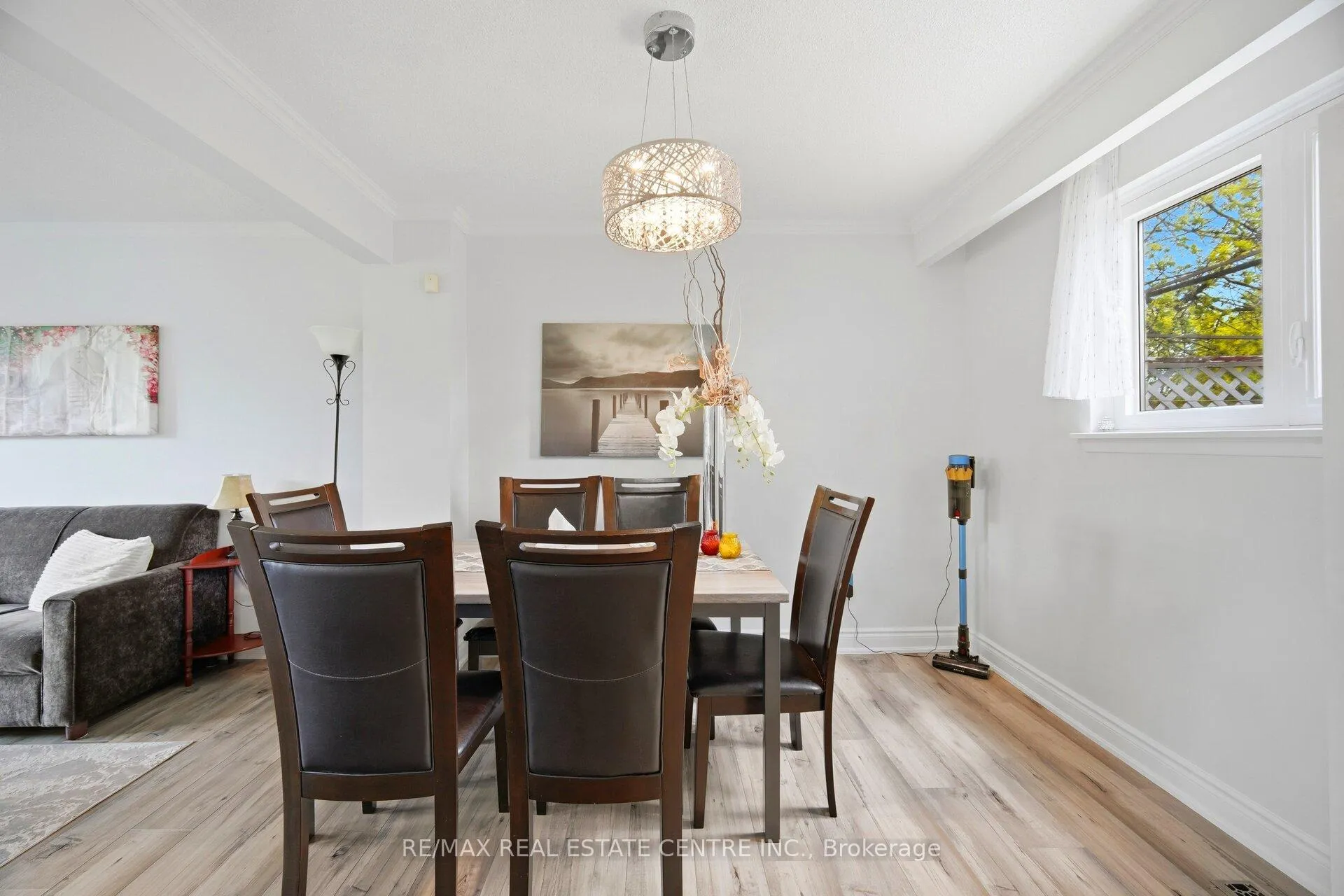Photo 6 of 50 Esplanade Road, Brampton, Southgate — HOMEH