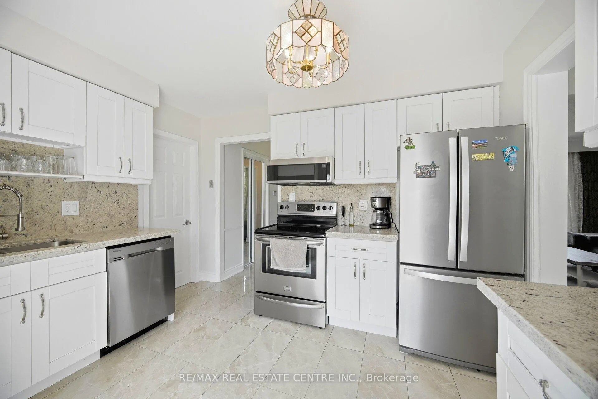 Photo 9 of 50 Esplanade Road, Brampton, Southgate — HOMEH