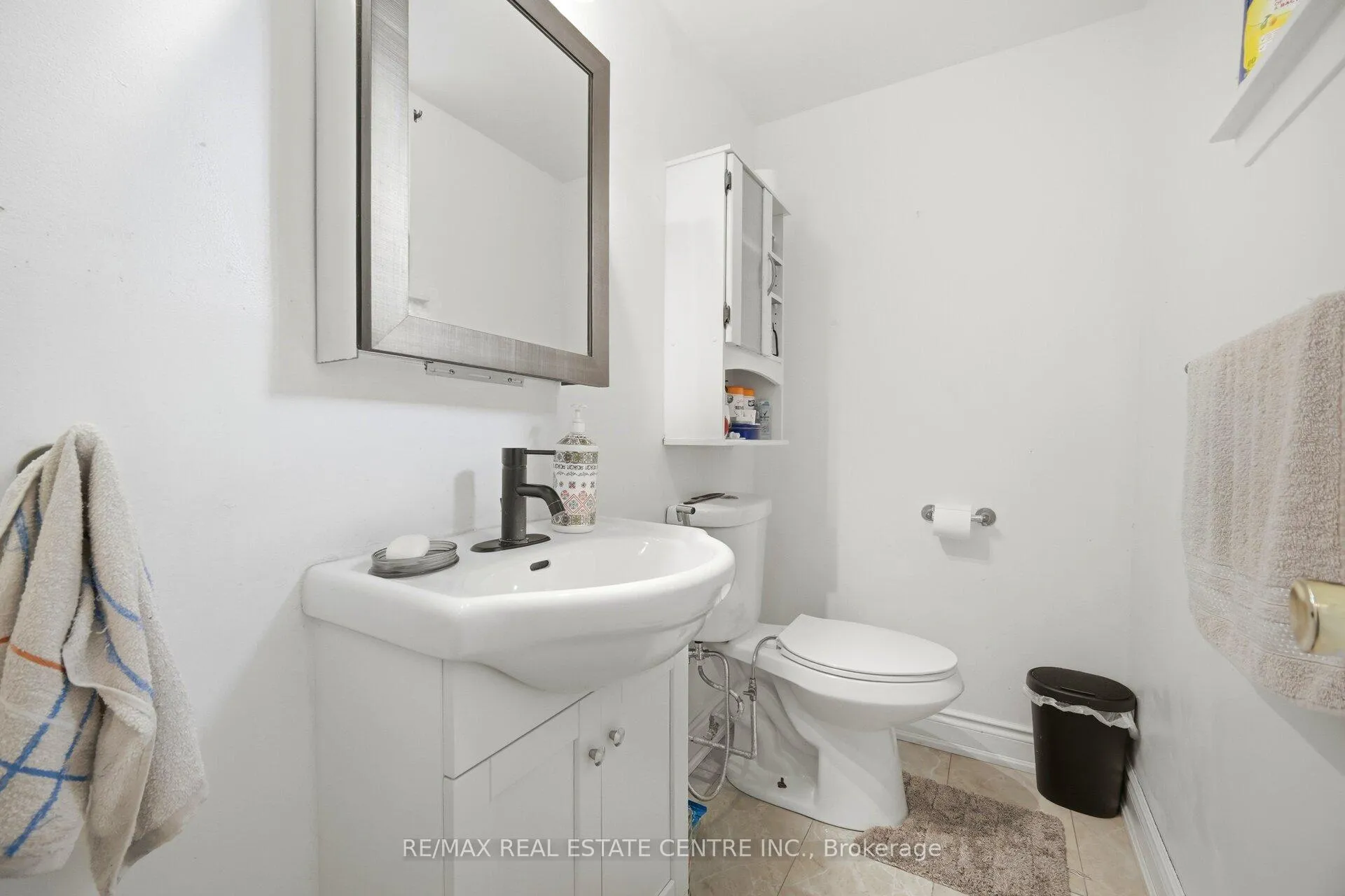 Photo 11 of 50 Esplanade Road, Brampton, Southgate — HOMEH