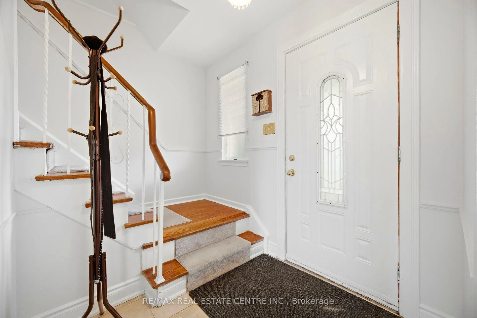 Photo 12 of 50 Esplanade Road, Brampton, Southgate — HOMEH